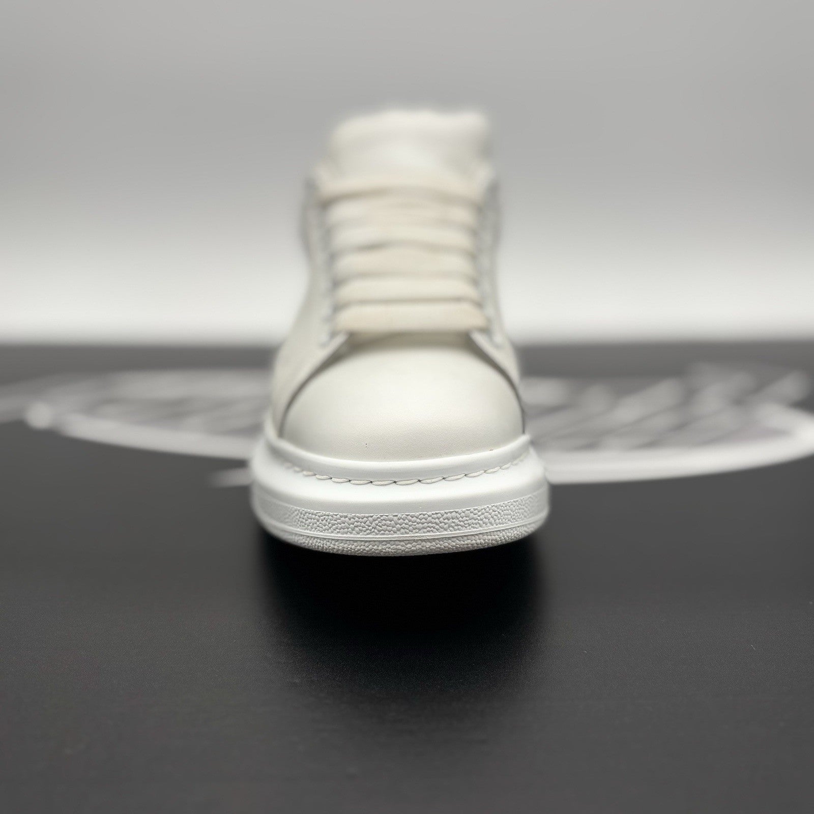 Size 38 - Alexander McQueen Oversized ' White Ultramarine' | GREAT CONDITION!