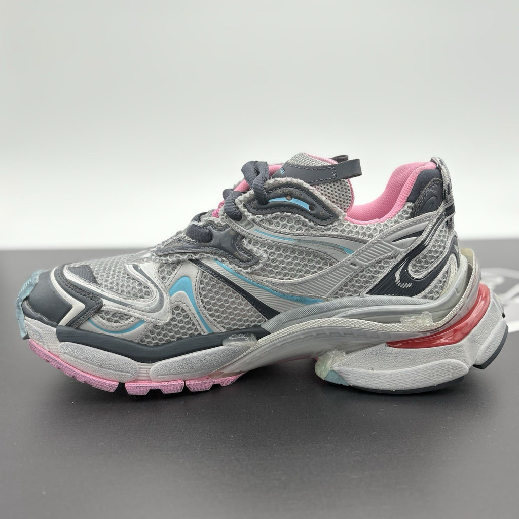 Size 42 (9 US) - Balenciaga Runner ' Grey Pink Blue ' | SUPER CLEAN!