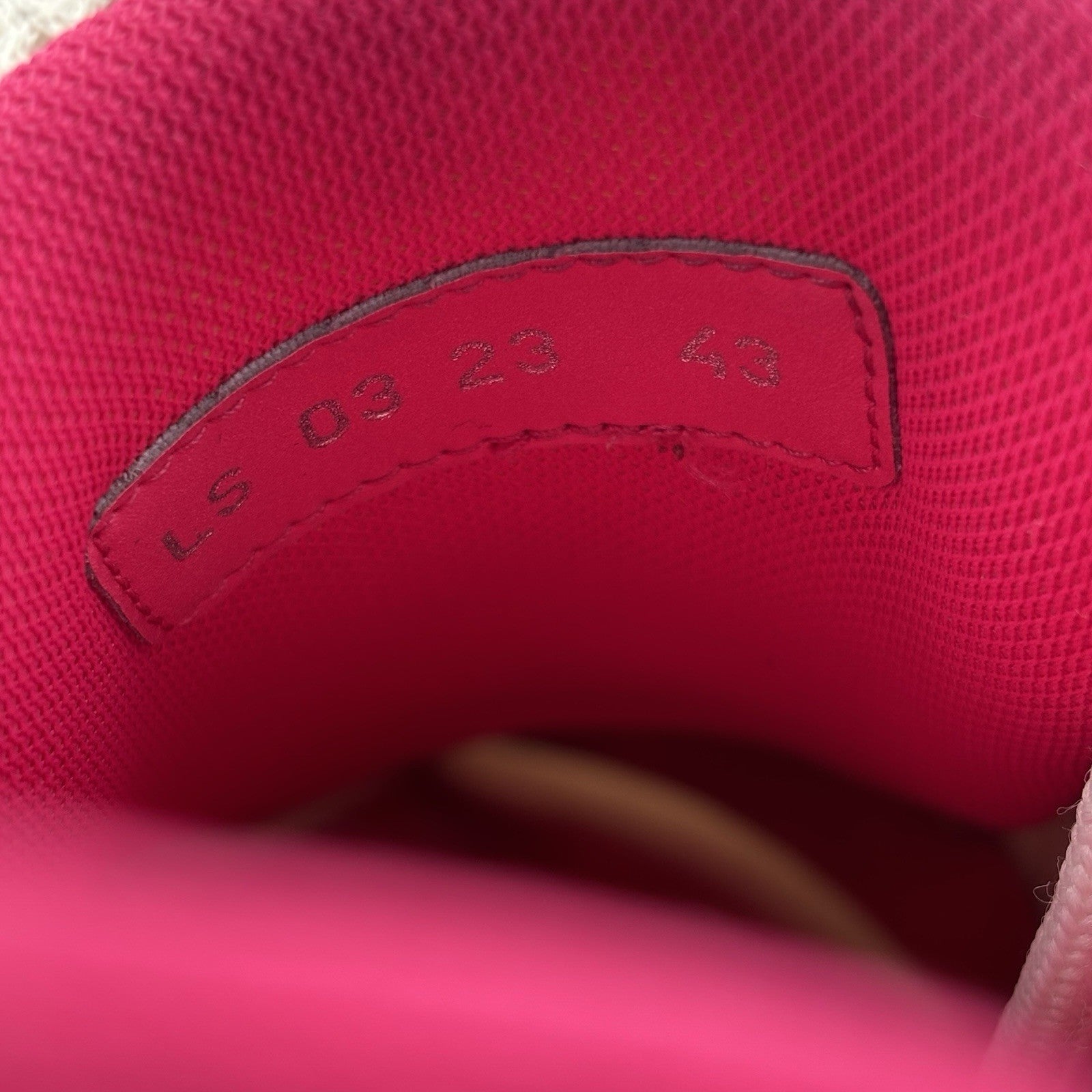 Size 43 (10 US) - Dior B22 ' Beige, Pink ' | GREAT CONDITION!