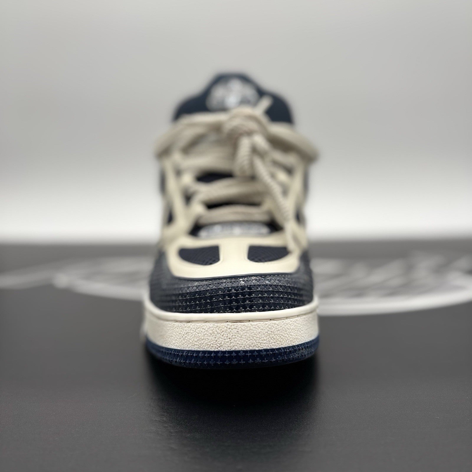 Size 8 LV (9-9.5 US) Louis Vuitton Skate ' Marine ' | GREAT CONDITION