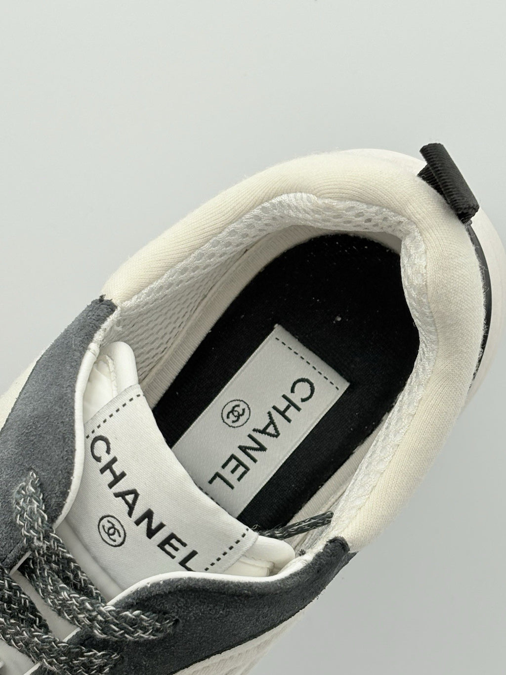 Size 41 (8 US) - Chanel Interlocking CC Logo Suede Sneaker ' Green ' | WORN 1-3x