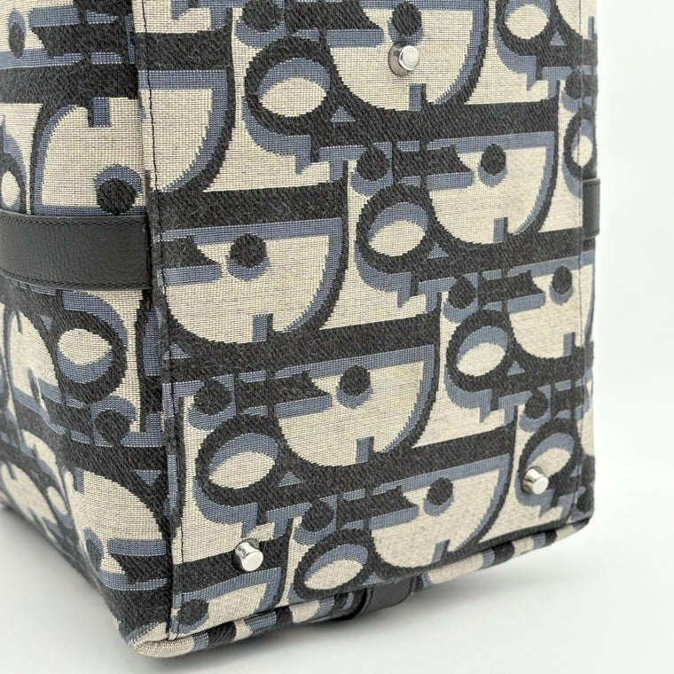 Oblique Jacquard Maxi Weekender 40 Bag Beige — photo 6