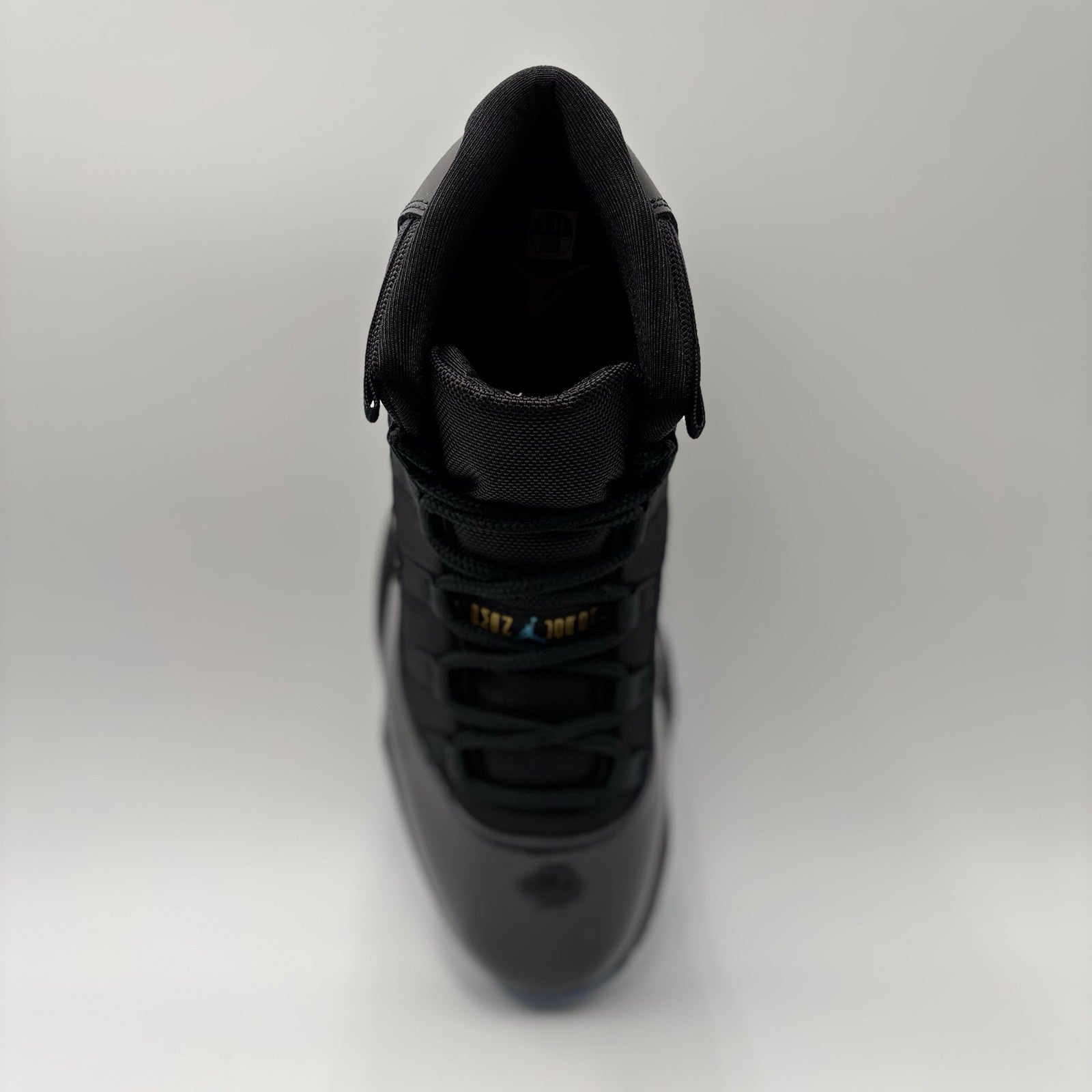 Size 11.5 - Air Jordan 11 Retro 2025 Gamma Blue | NEW!