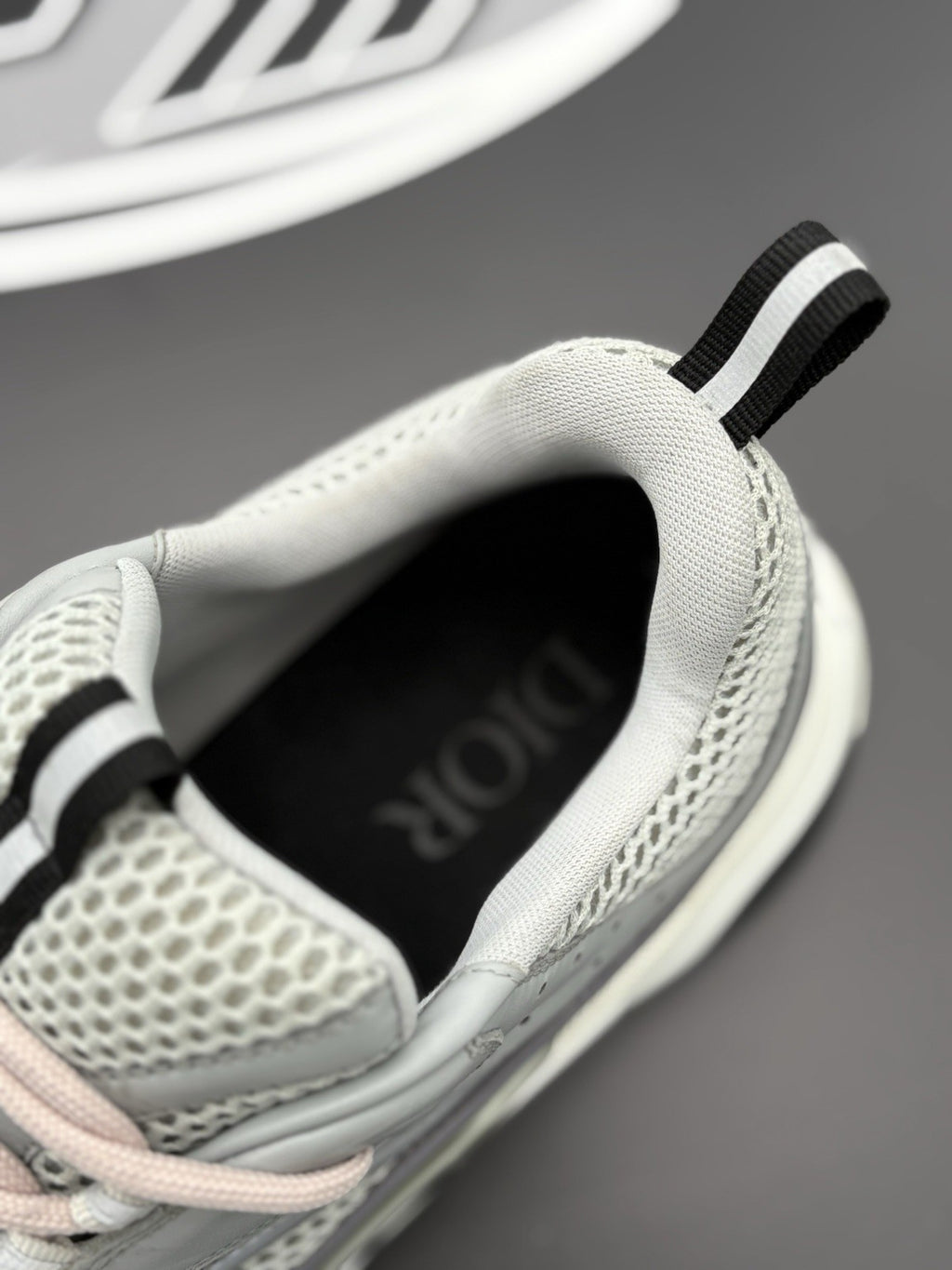 Size 44 (11 US) - Dior B22 Sneaker ' Grey Pink Laces ' | SUPER CLEAN!
