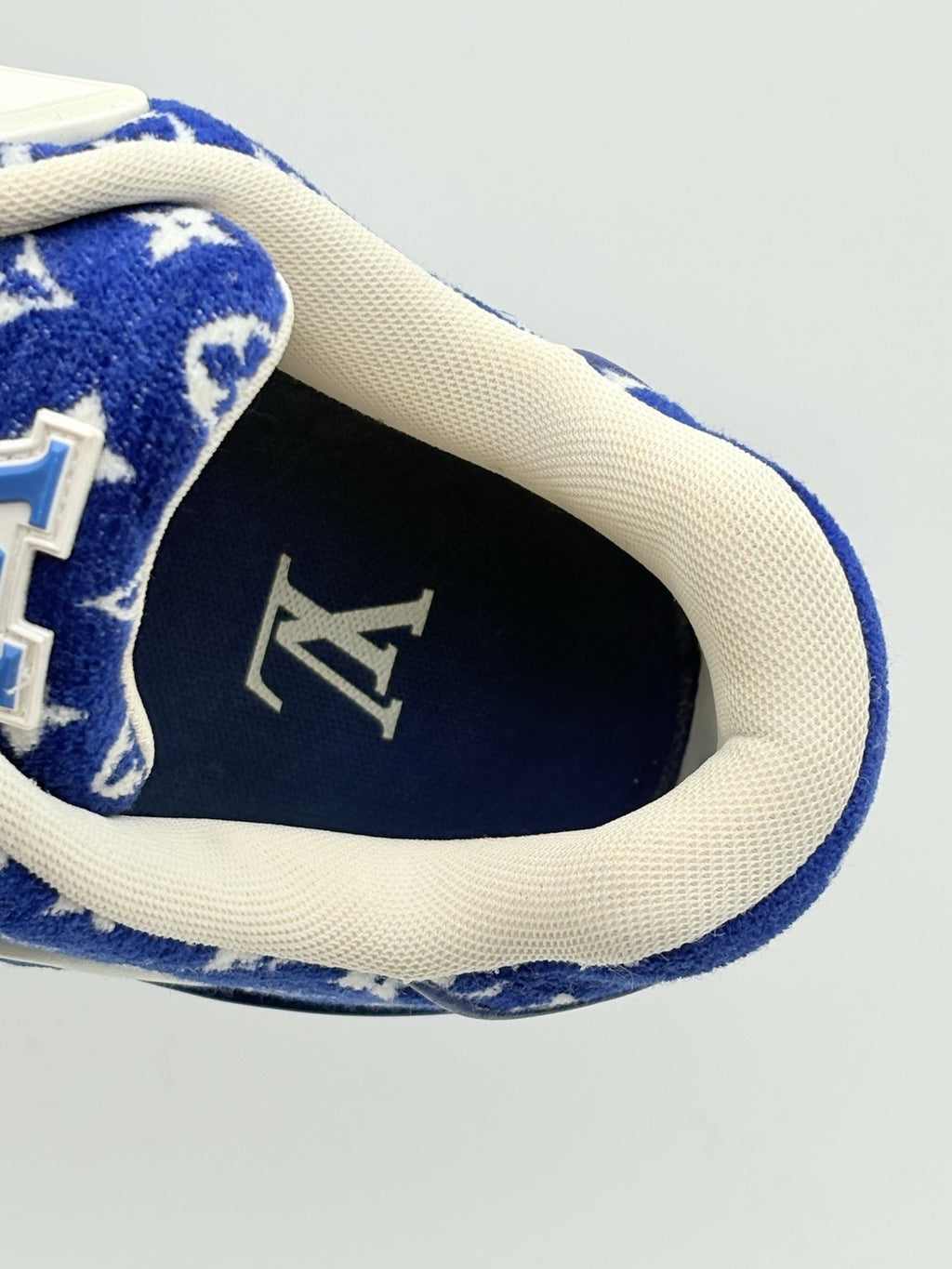 Size 8 LV (9-9.5 US) - Louis Vuitton Trainer ' Blue Monogram ' | SUPER CLEAN!