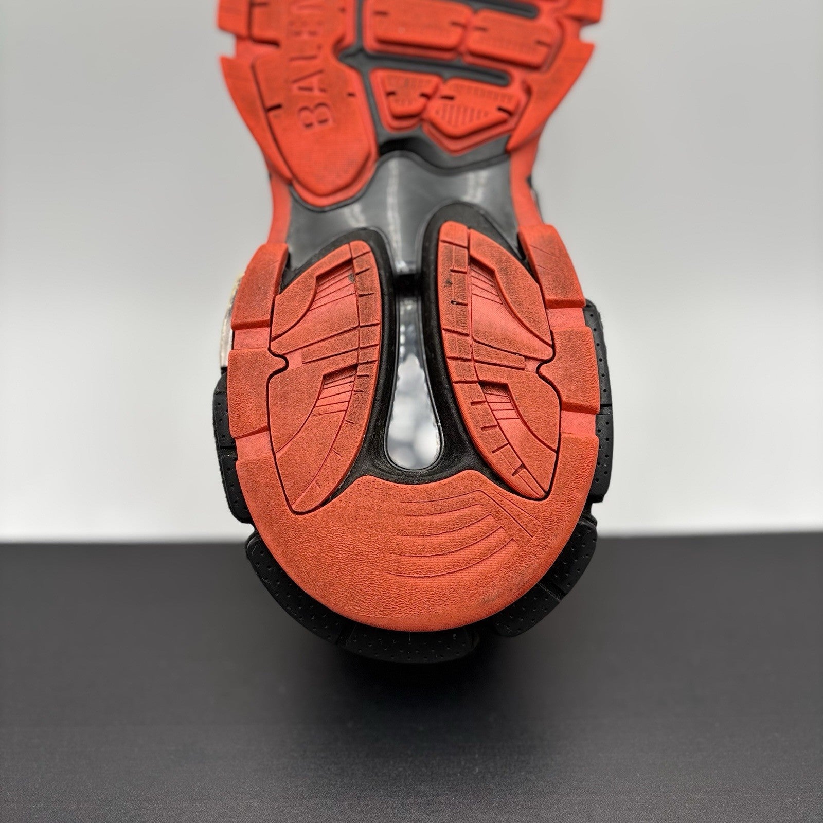 Size 42 (9 US) - Balenciaga Track 2 Trainer ' Black, Orange  '