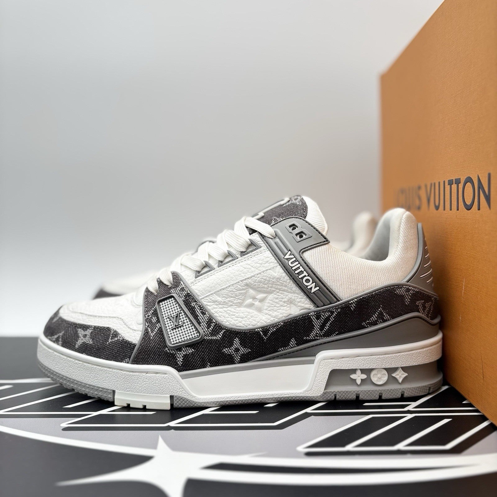 Size 7 LV (8 - 8.5 US) Louis Vuitton Trainer ' Grey Denim ' |  GREAT CONDITION!