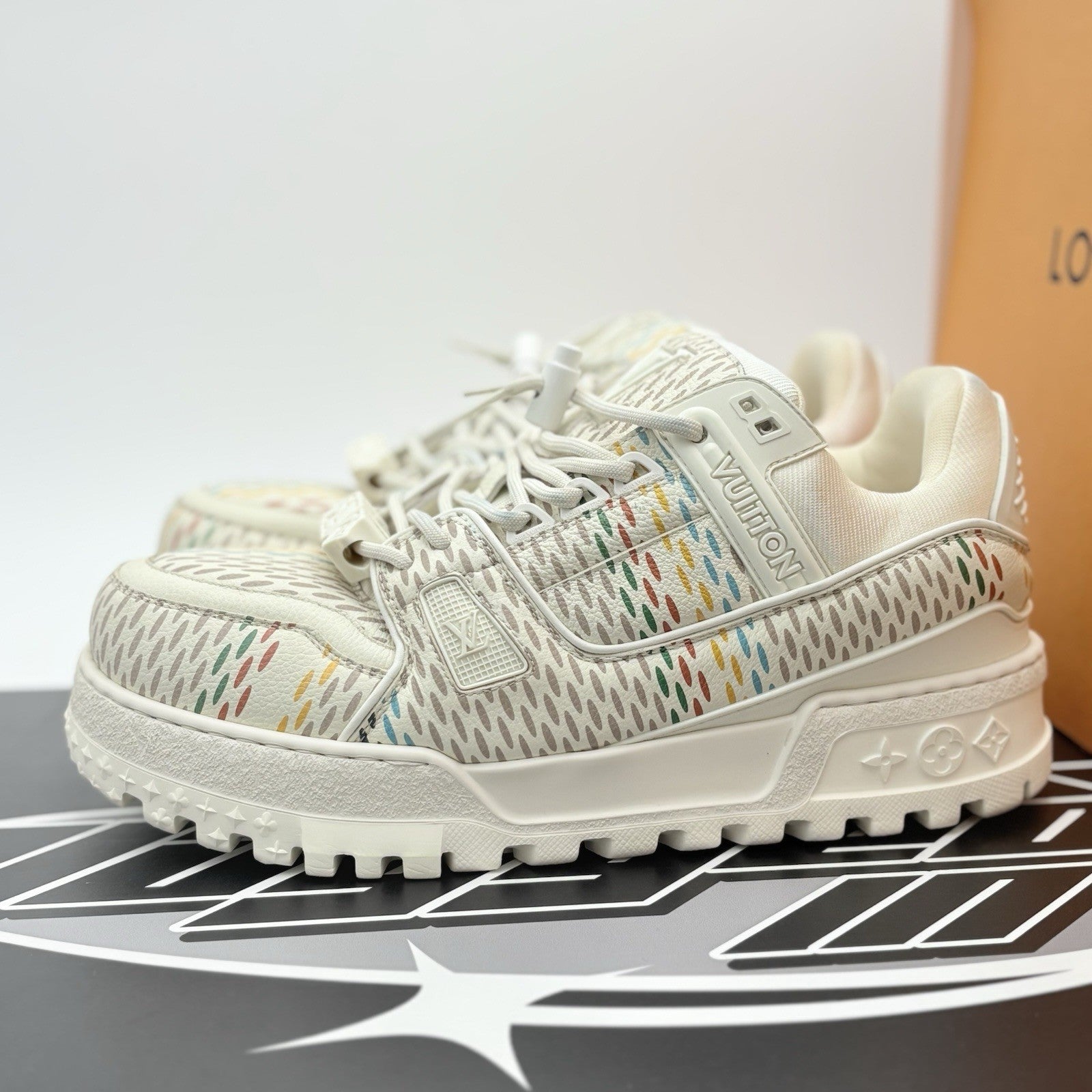 Size 7.5 LV (8.5-9 US) Louis Vuitton Maxi Trainer ' Beige Multicolor ' | CLEAN!