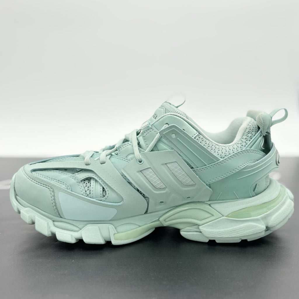 Size 41 - Balenciaga Track ' Mint ' | GREAT CONDITION!