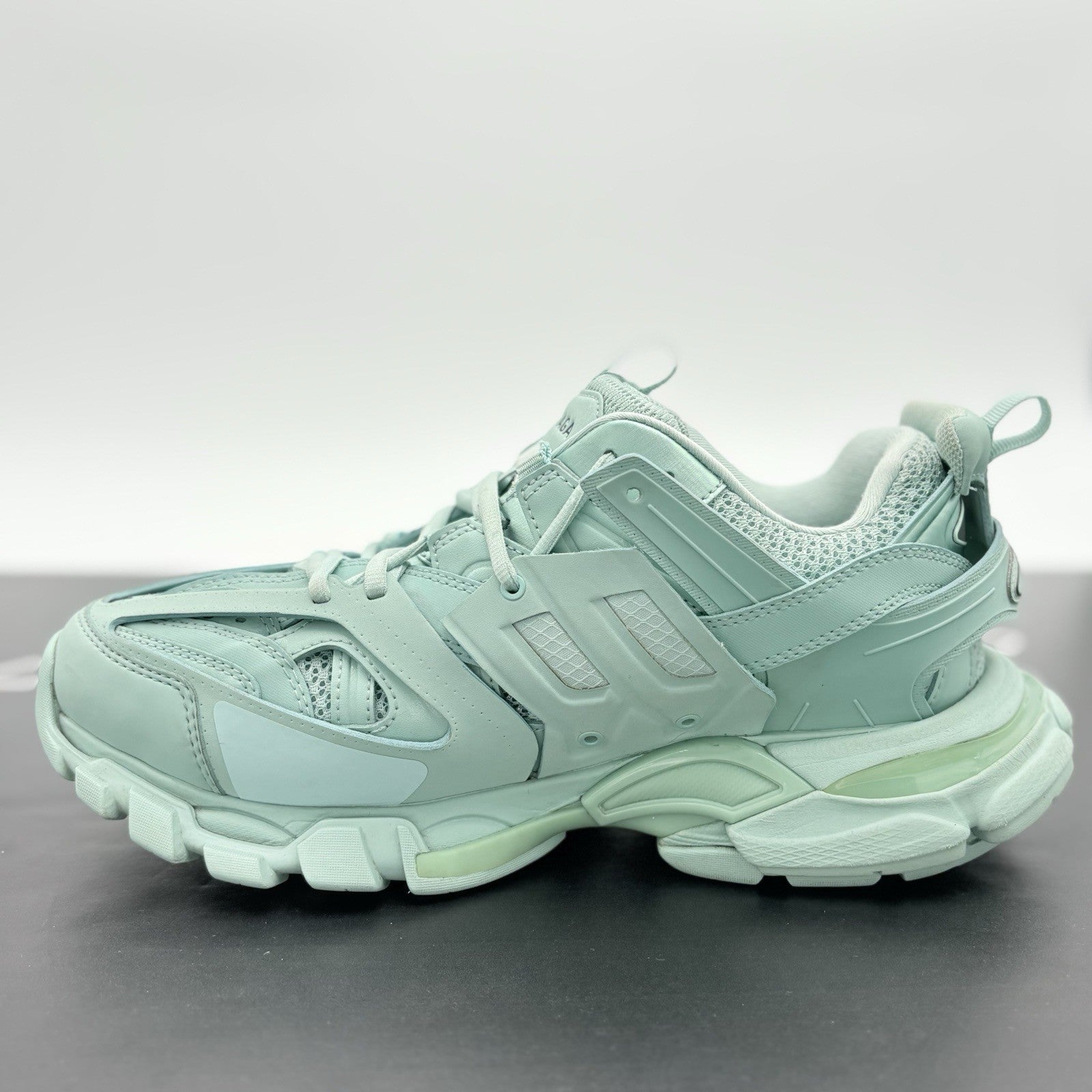 Size 41 - Balenciaga Track ' Mint ' | GREAT CONDITION!