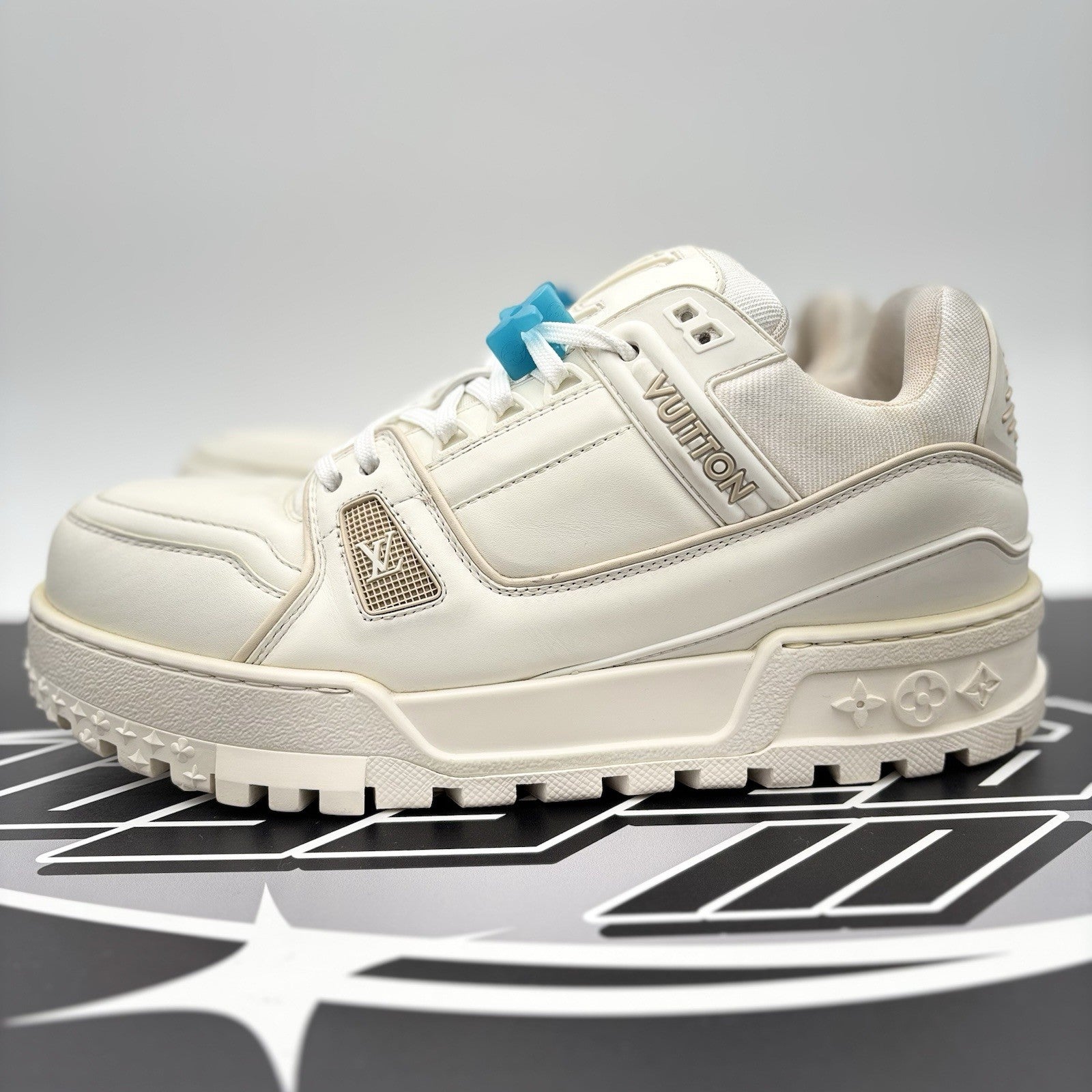 Size 8 LV (9-9.5 US) - Louis Vuitton Maxi Trainer ' White ' | GREAT CONDITION!