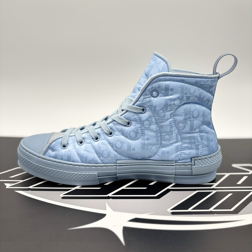 Size 43 (10 US) Dior B23 High Oblique Mirage Quilted  'Light Blue' | GREAT COND!