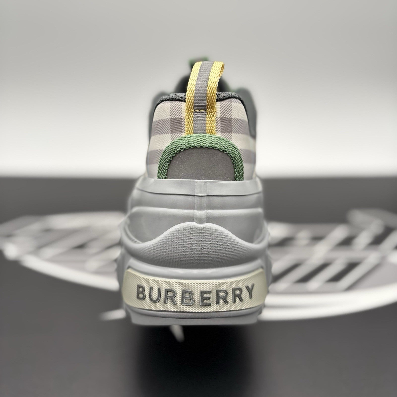 Size 44.5 (11.5 US) Burberry Arthur ' Grey, Plaid ' | NEW!