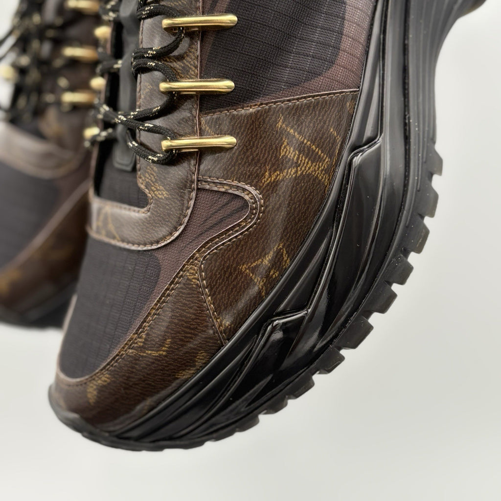 Size 9.5 LV (10.5-11 US) Louis Vuitton Run Away Pulse ' Brown Eclipse ' | CLEAN!