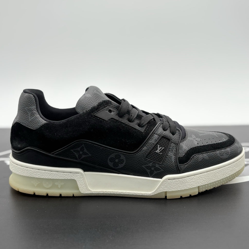 Size 7.5 LV (8.5-9 US) - Louis Vuitton Trainer ' Black Monogram ' | GREAT COND!