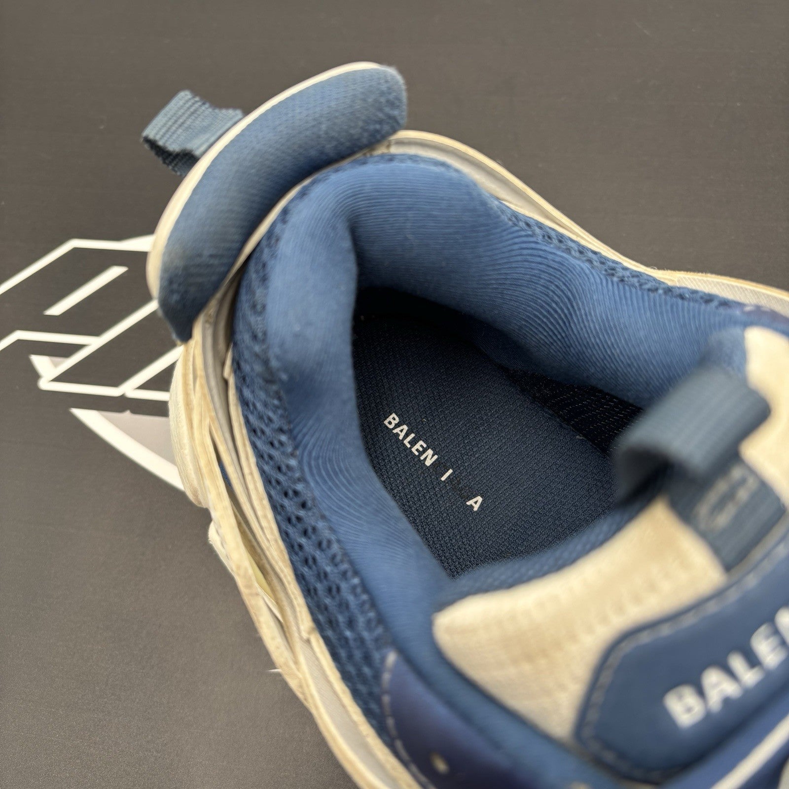 Size 44 (11 US) - Balenciaga Track ' White, Navy ' | GOOD CONDITION!
