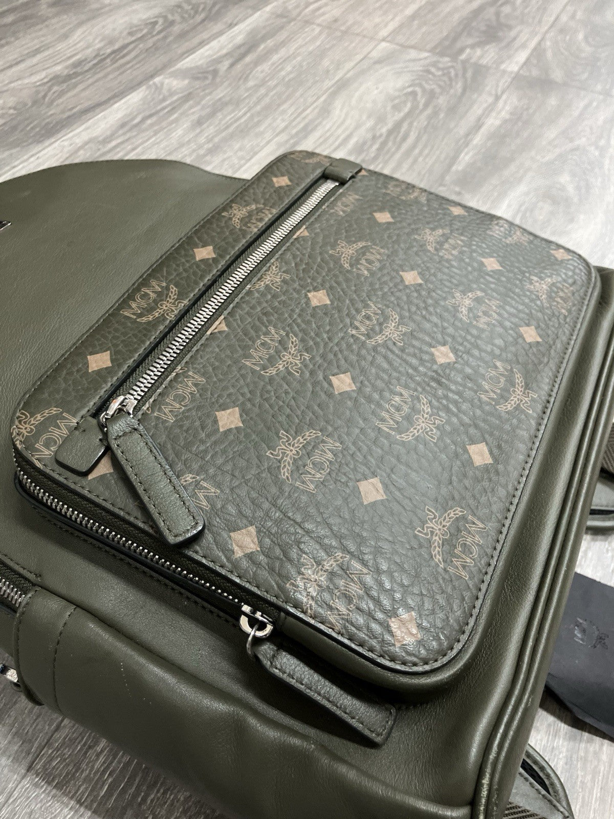 MCM Visetos Backpack ' Khaki / Sea Turtle ' | GOOD CONDITION!