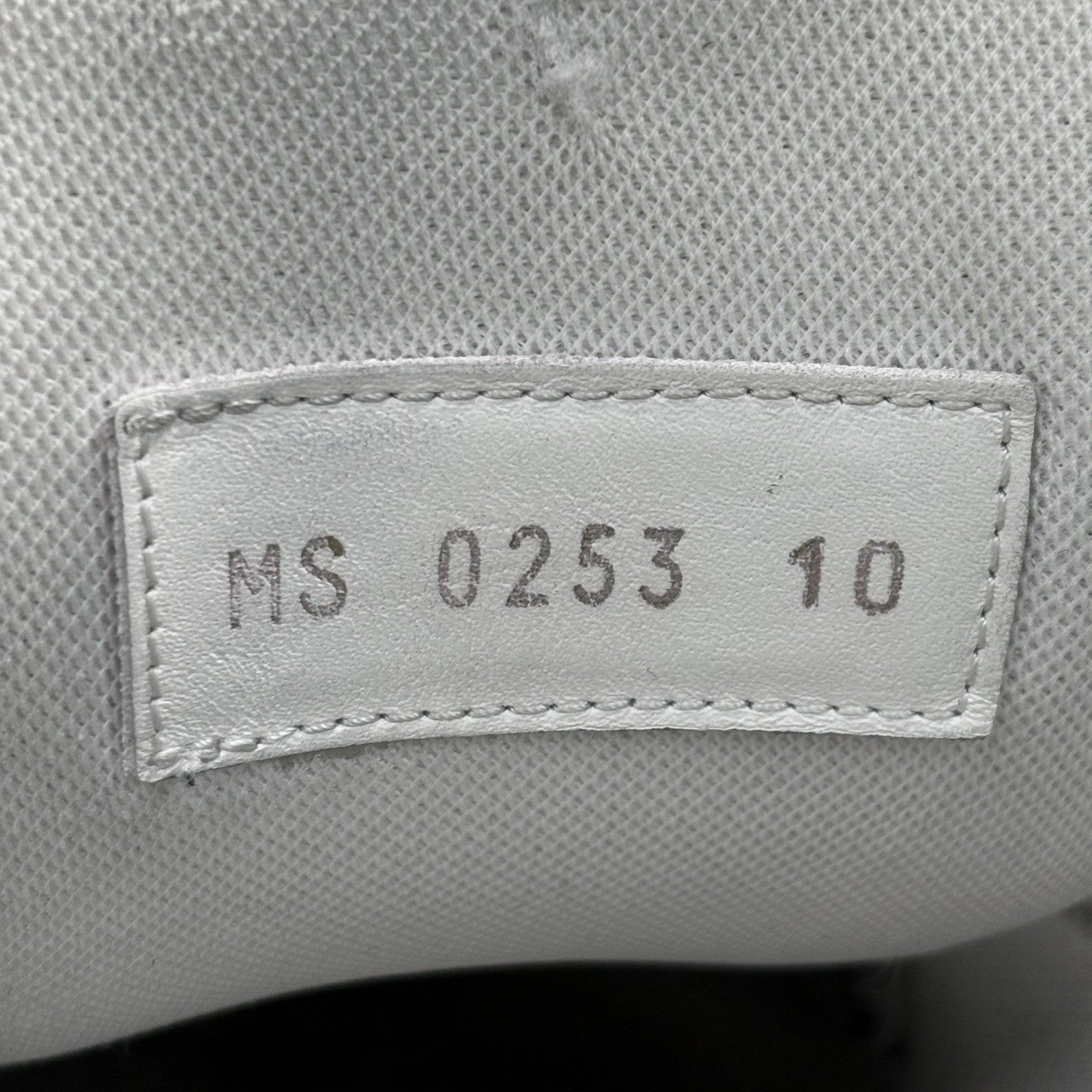 Size 10 LV (11-11.5 US) - Louis Vuitton Maxi ' Black White ' | GREAT CONDITION!