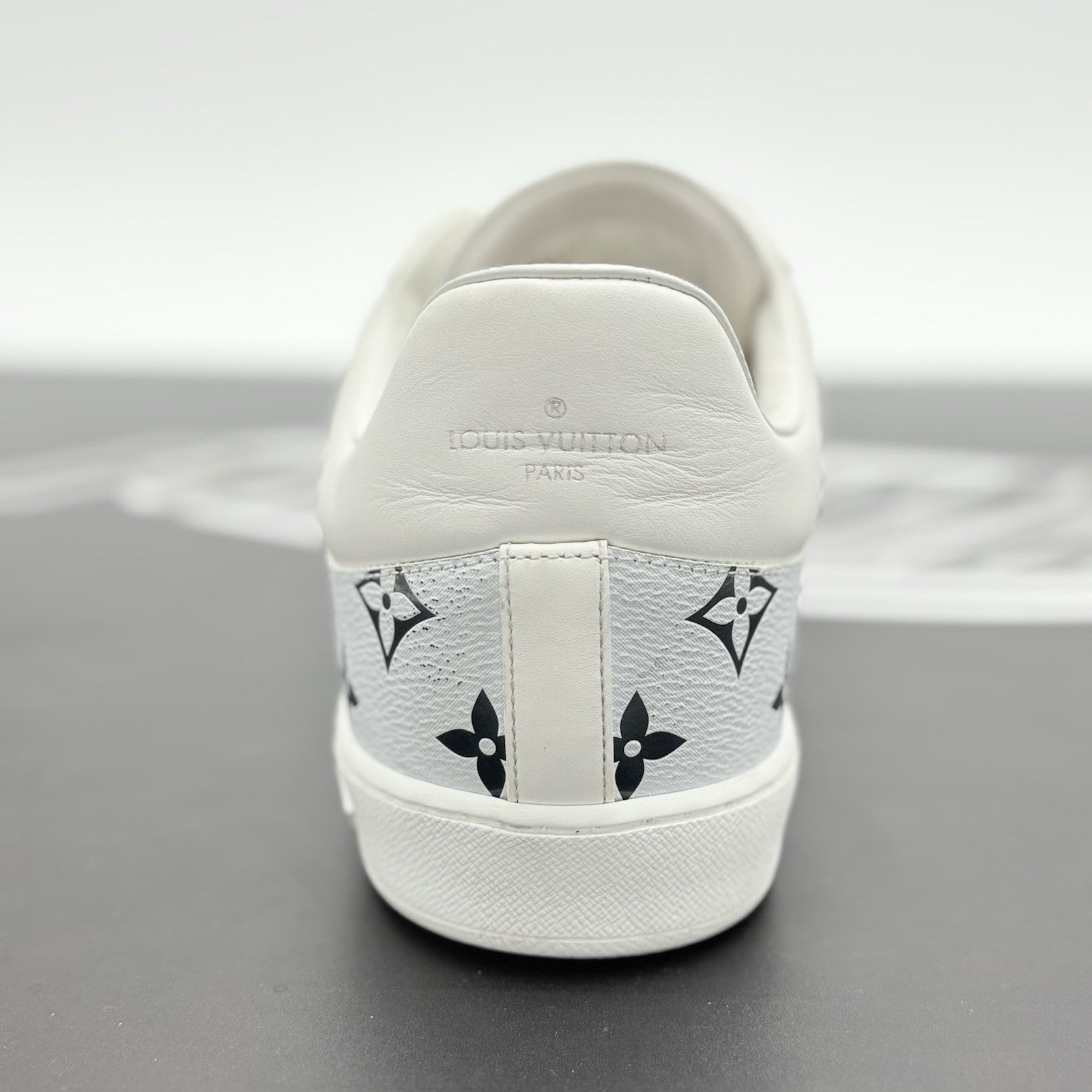 Size 9 LV (10-10.5 US) Louis Vuitton Monogram Luxembourg ' White ' | GOOD COND!