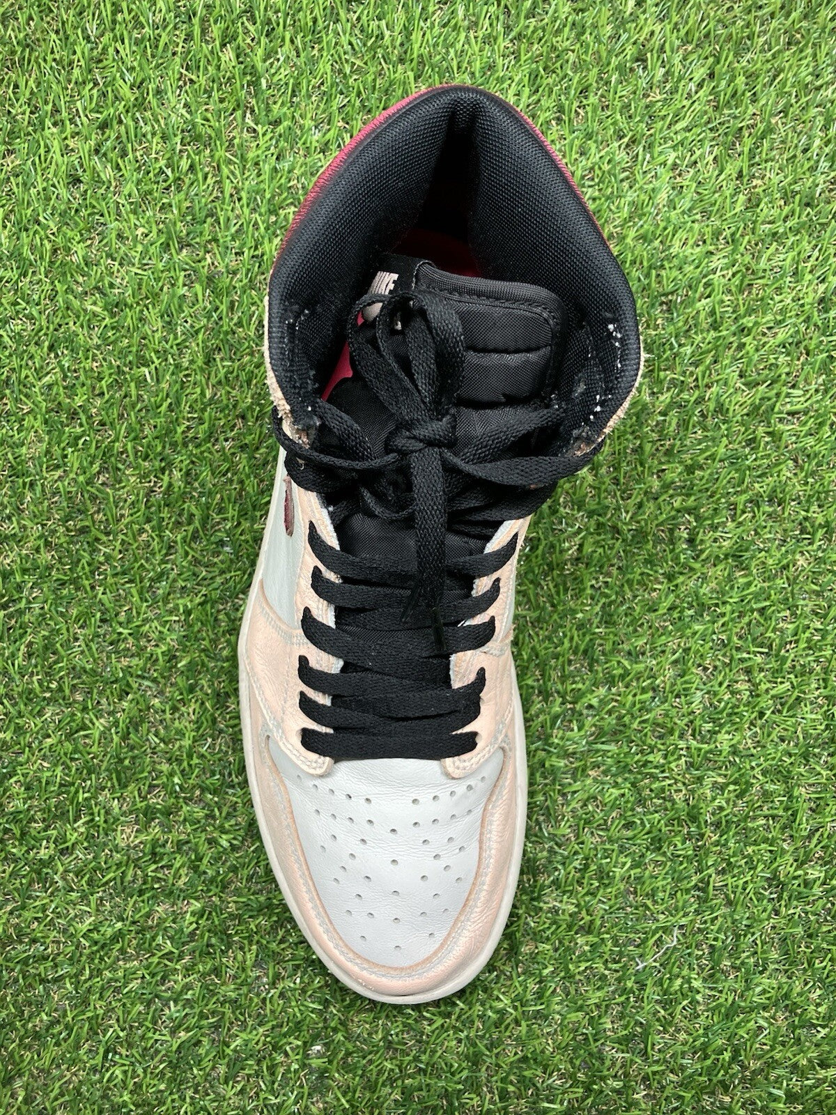 Size 9.5 - Jordan 1 Retro High SB ' NYC to Paris '