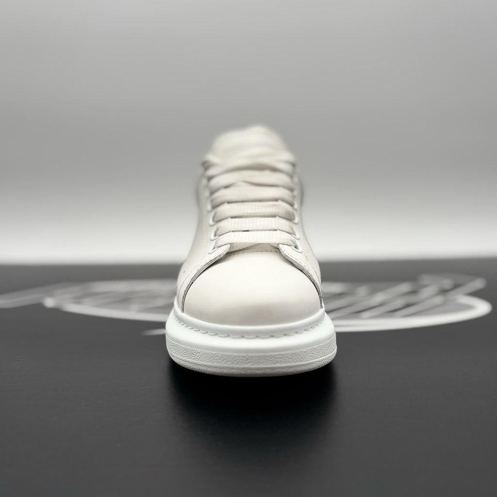 Size 41 (8 US) - Alexander McQueen Oversized ' White, Blue ' | GREAT CONDITION!