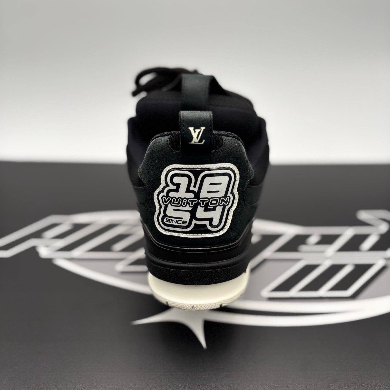 Size 8 LV (9-9.5 US) Louis Vuitton Skate ' Black White ' | GREAT CONDITION