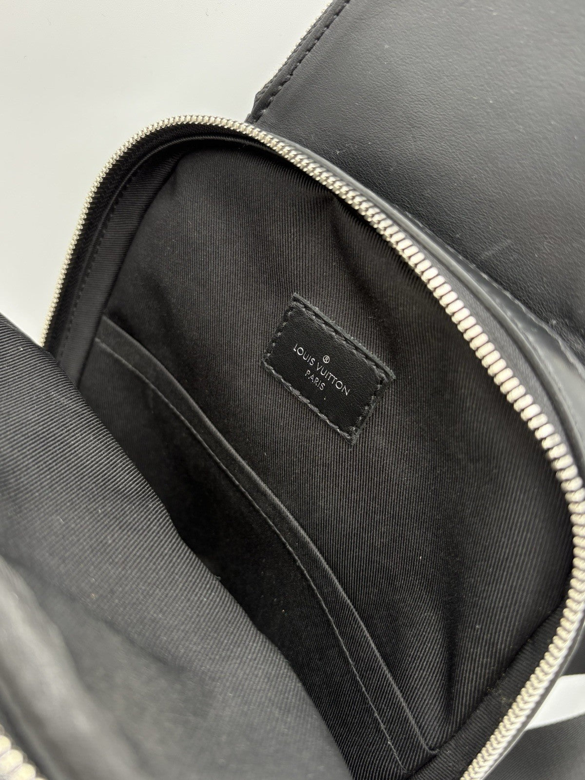Louis Vuitton Sling Bag Damier Graphite Canvas ' Black ' | SUPER CLEAN!