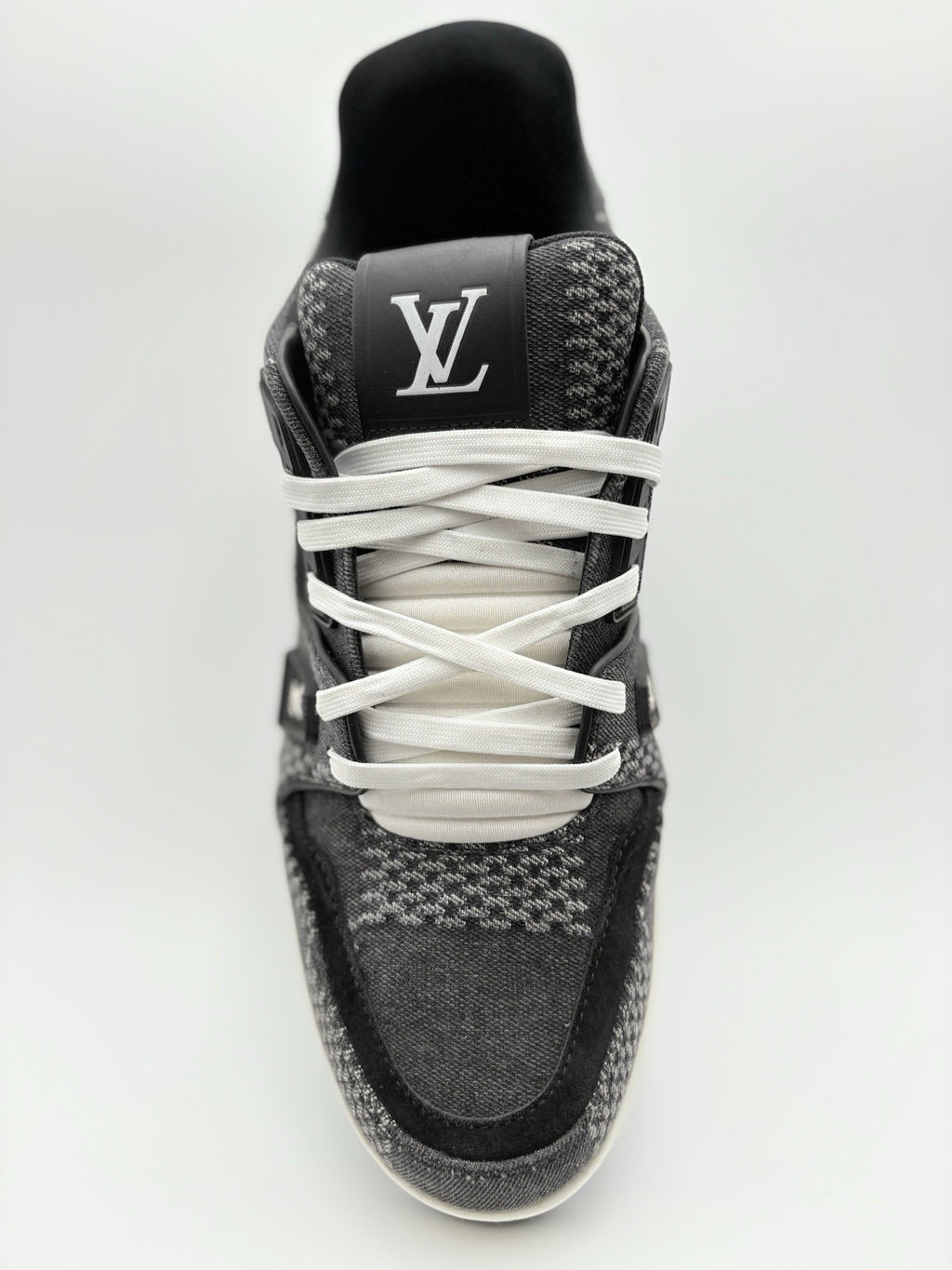 Size 9.5 LV (10.5-11 US) Louis Vuitton Trainer ' Black White ' | GREAT CONDITION