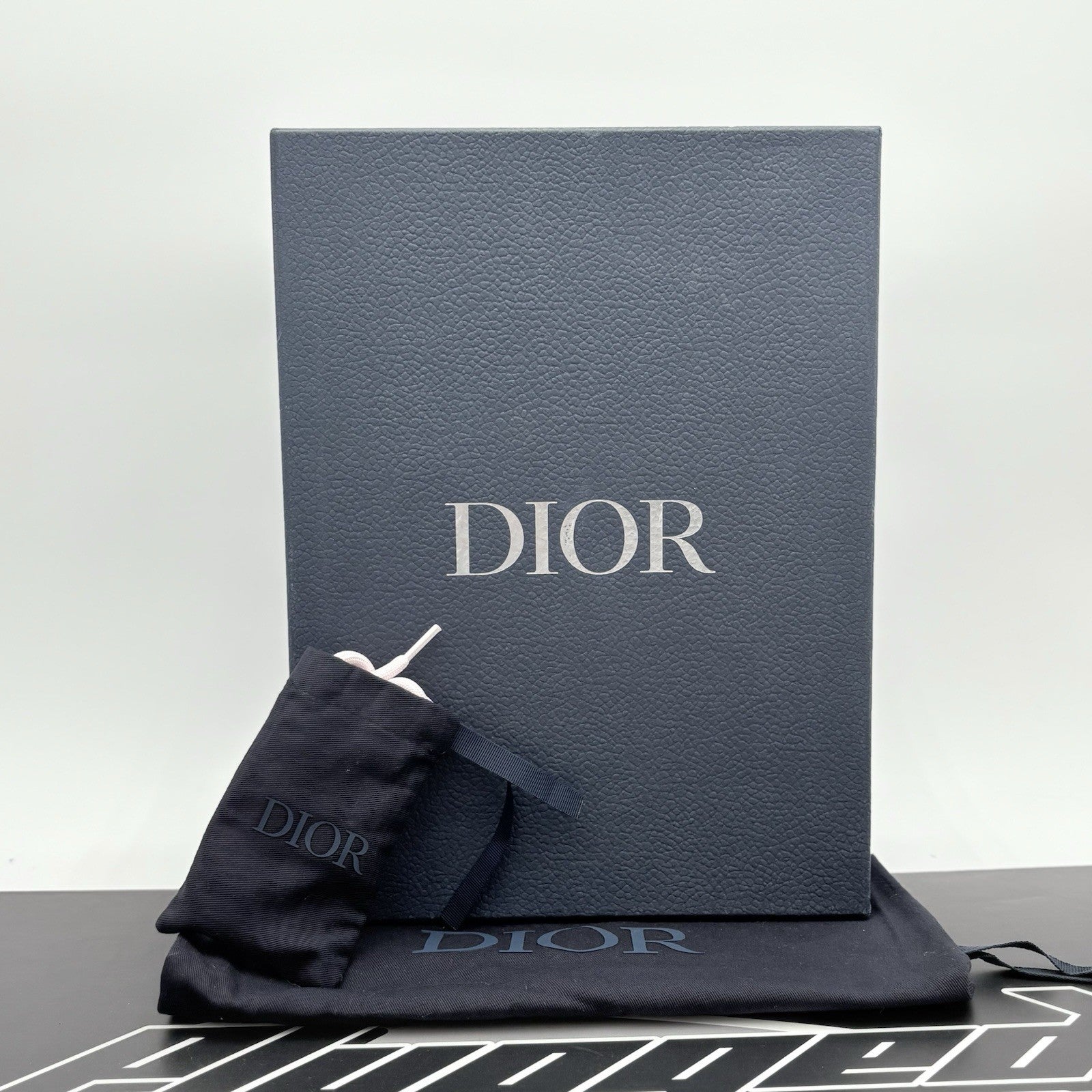 Size 44 (11 US) - Dior B22 Sneaker ' Pink ' | SUPER CLEAN!
