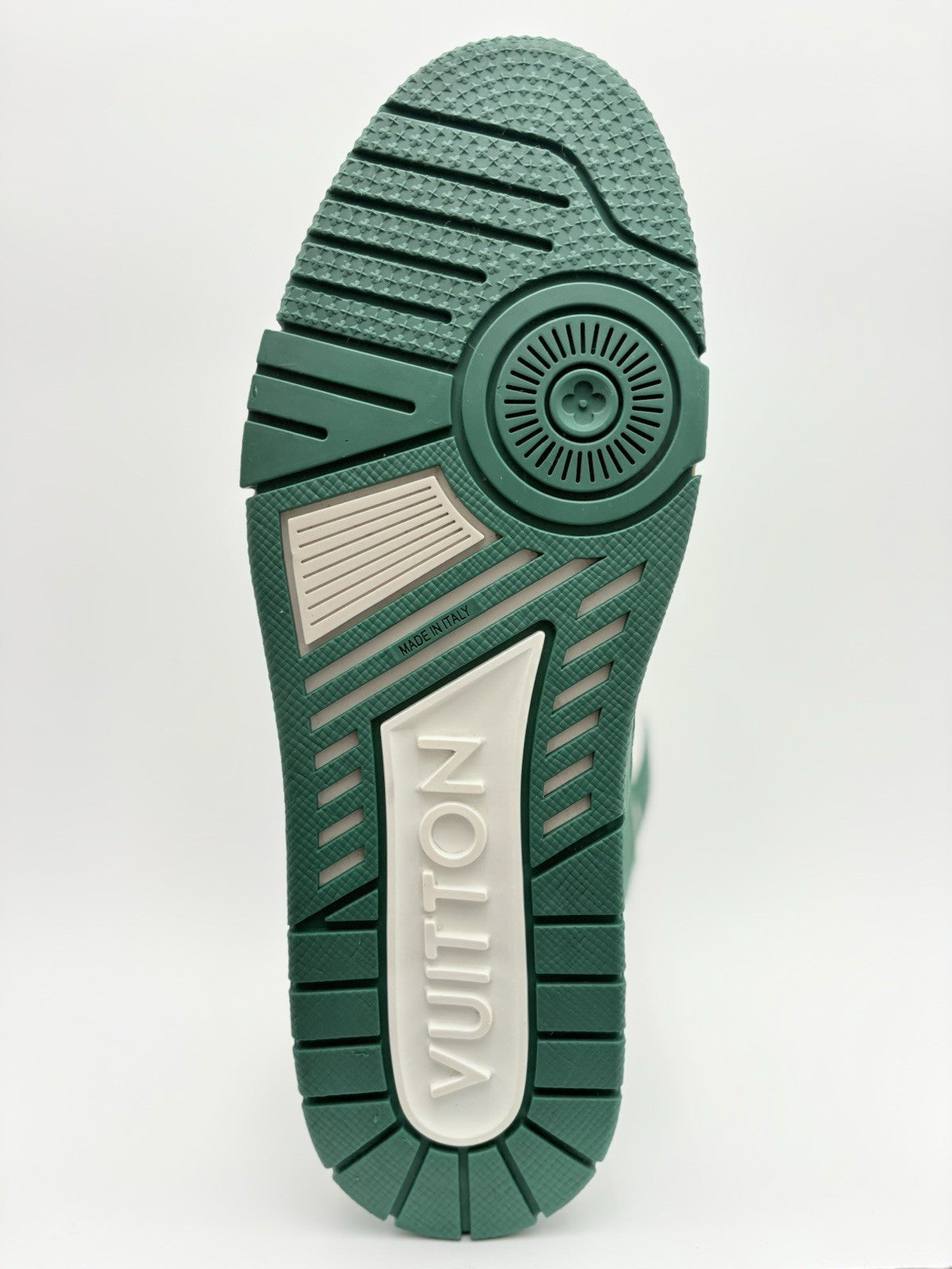 Size 7 LV (8-8.5 US) Louis Vuitton LV Trainer ' Green ' | EXCELLENT!