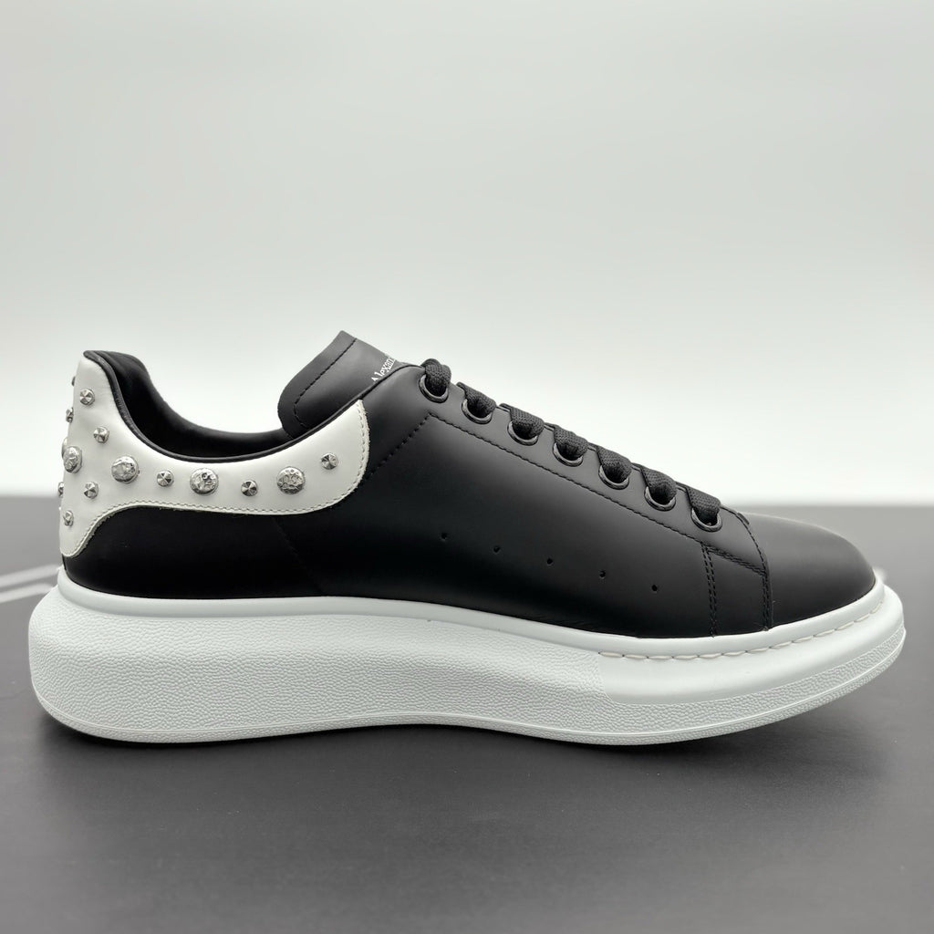 Size 43.5 (10.5 US) Alexander McQueen Studded Oversized ' White Black ' | CLEAN!