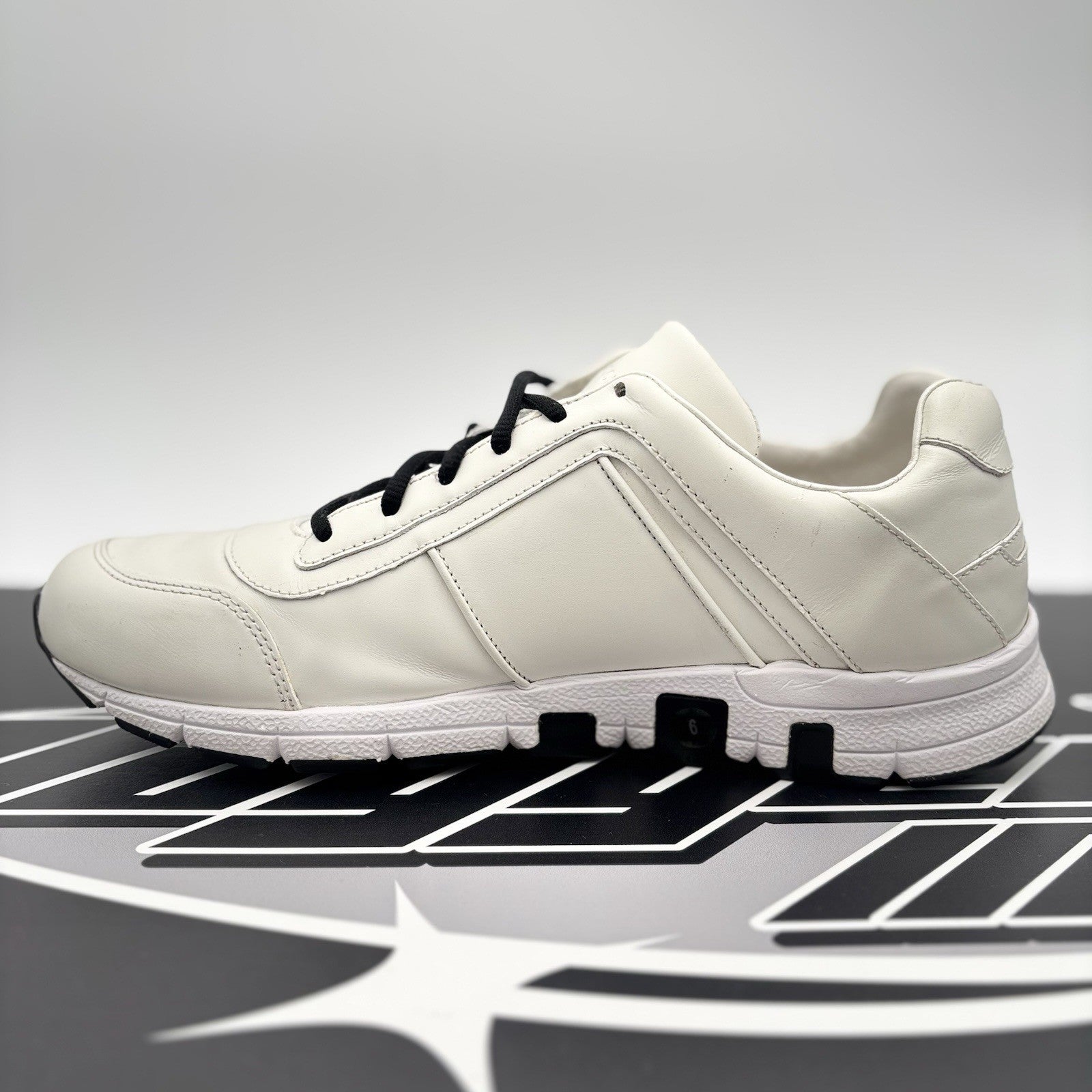Size 6 G (6.5 US) - Gucci Leather Low Top ' White ' | GOOD CONDITION!