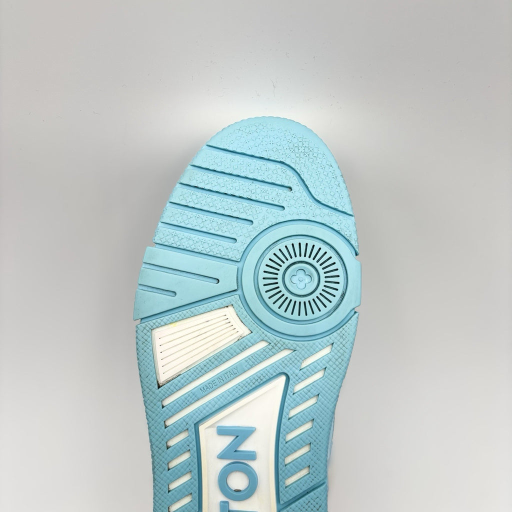 Size 4 LV (5-5.5 US) - Louis Vuitton Trainer ' Sky Blue, White ' | GREAT COND!