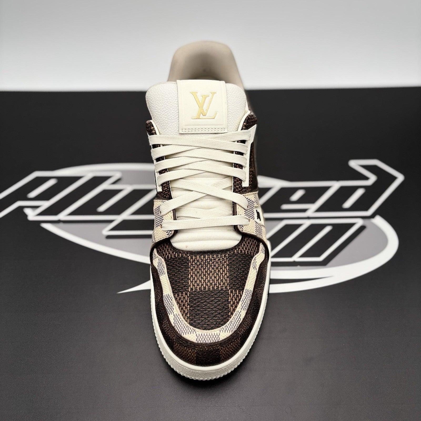 Size 9 LV (10-10.5 US) - Louis Vuitton Trainer ' Monogram Brown Ebene ' | GREAT!
