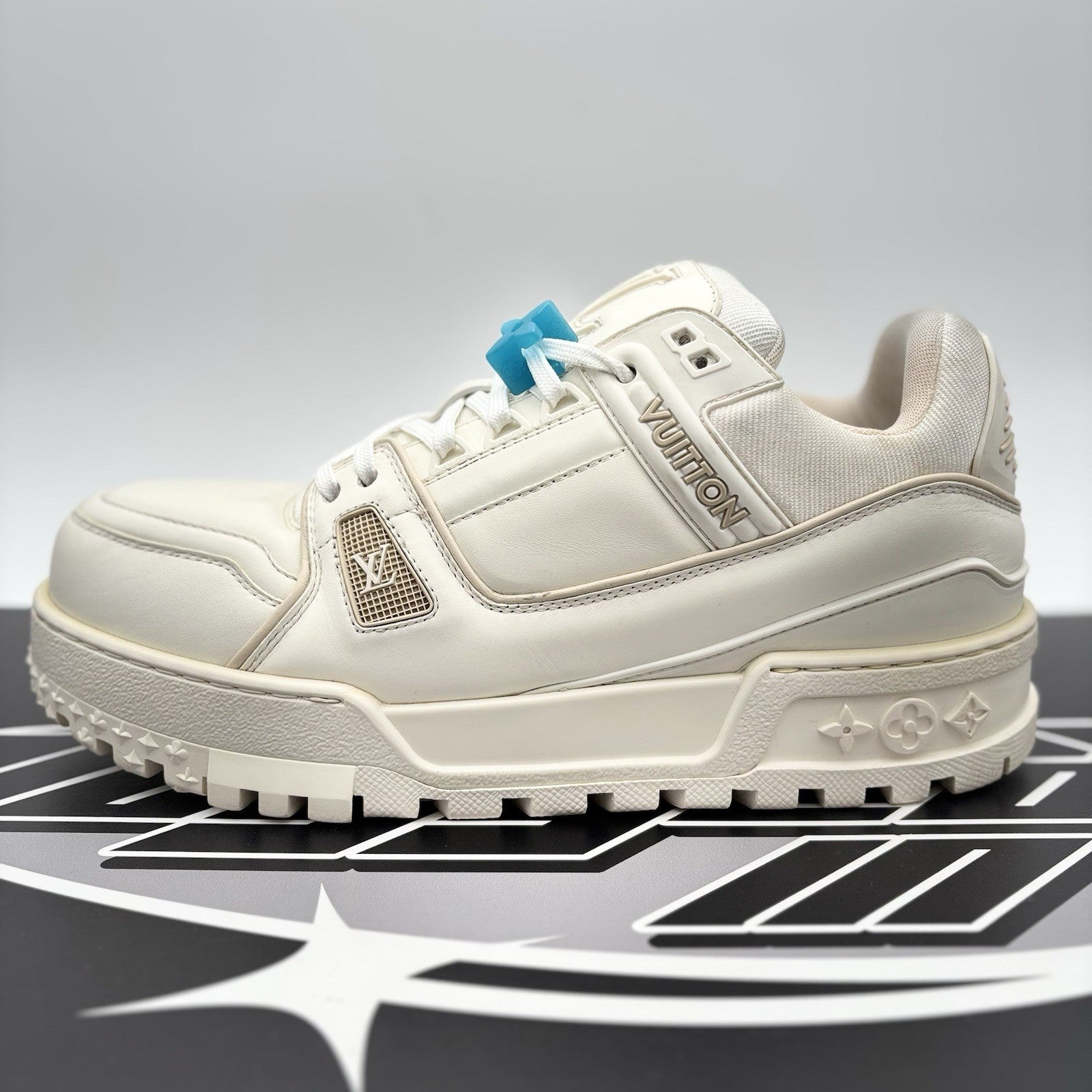 Size 8 LV (9-9.5 US) - Louis Vuitton Maxi Trainer ' White ' | GREAT CONDITION!