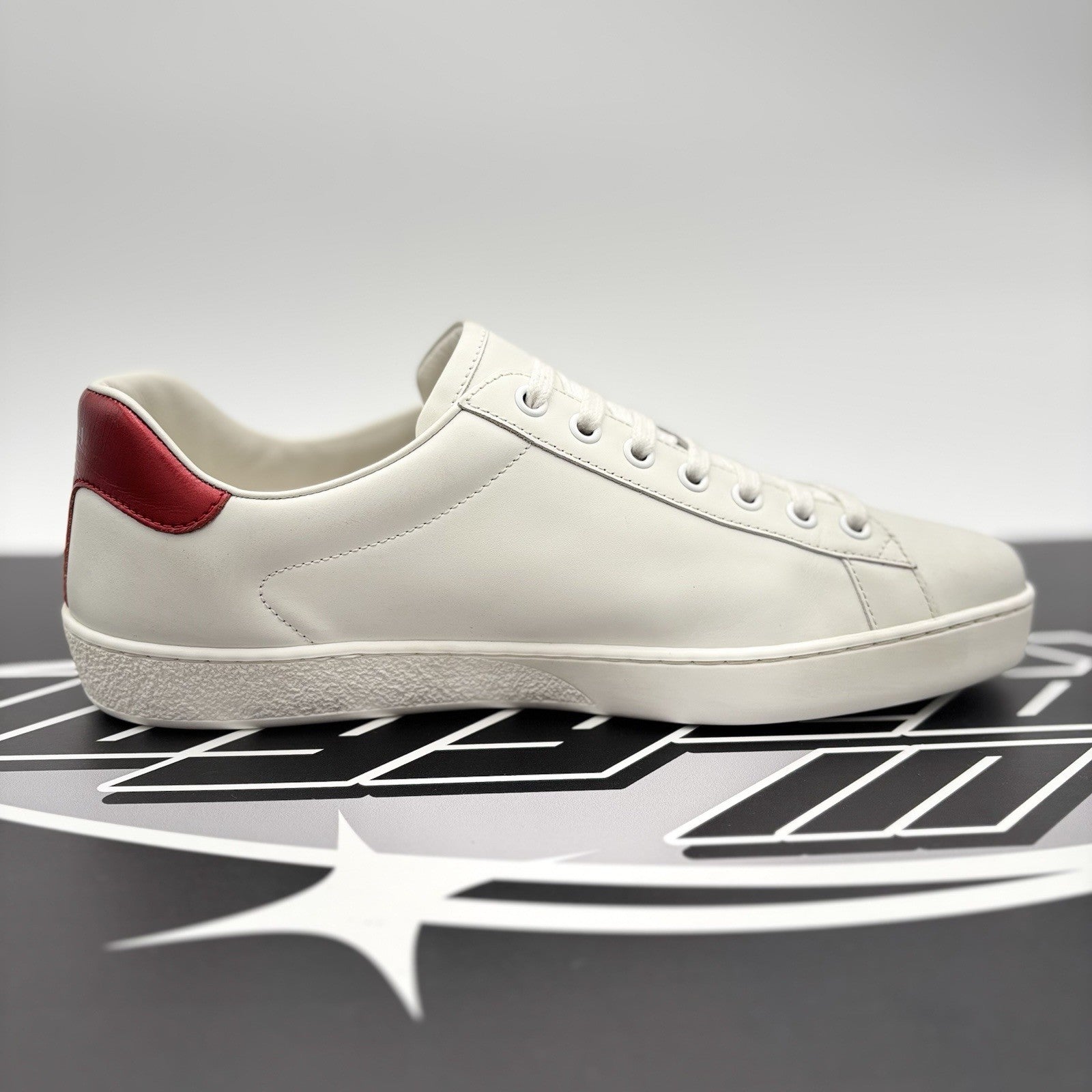 Size 7 G (7.5 US) - Gucci Ace ' Interlocking G ' | SUPER CLEAN!