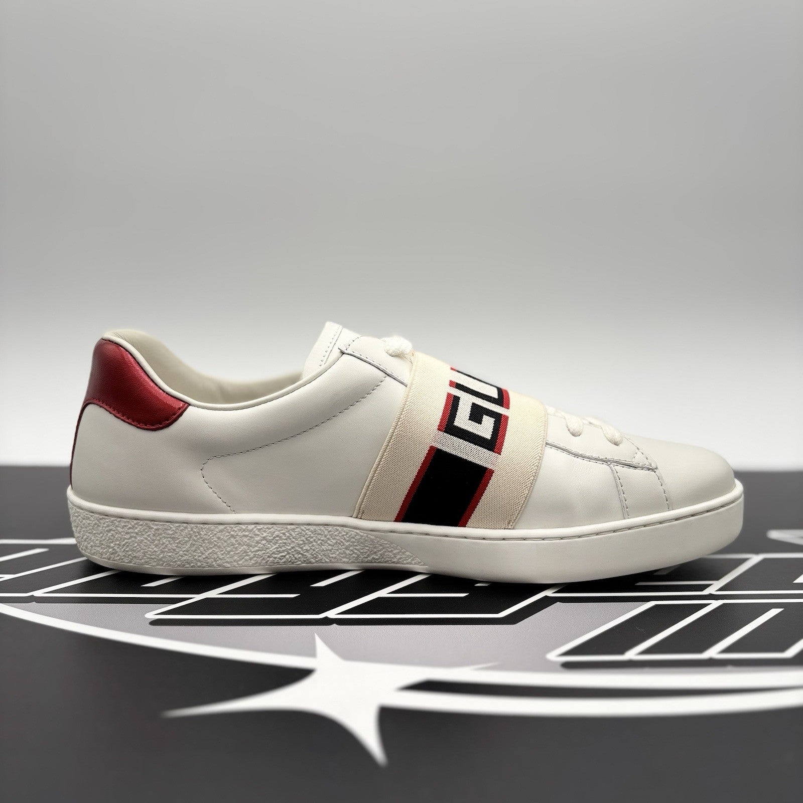 Size 7.5 G (8 US) - Gucci Ace Gucci Stripe ‘ White, Red ‘ | GREAT!