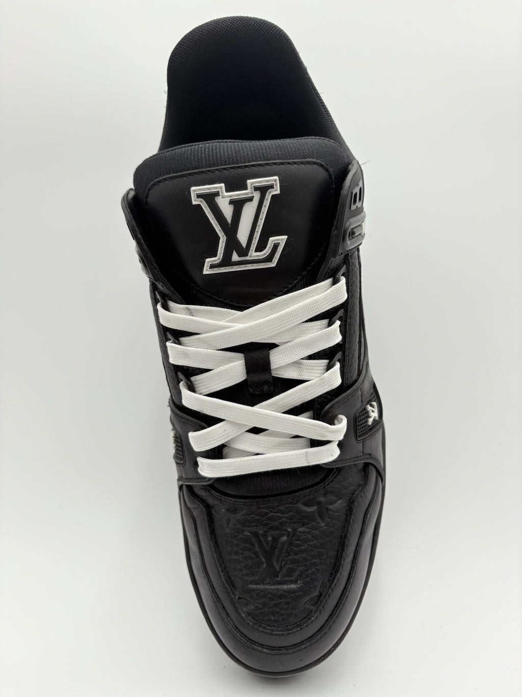 Size 7 LV (8-8.5 US) Louis Vuitton Trainer ' Black ' | GOOD CONDITION!