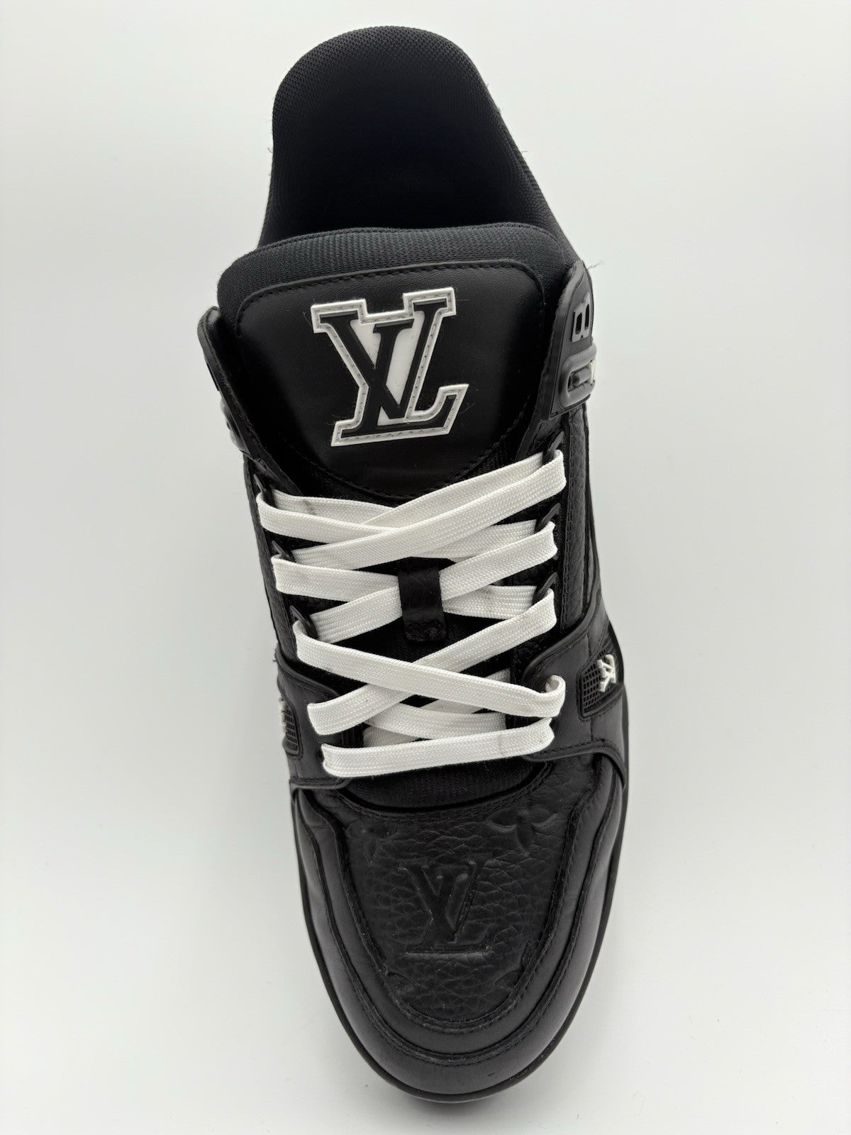 Size 7 LV (8-8.5 US) Louis Vuitton Trainer ' Black ' | GOOD CONDITION!