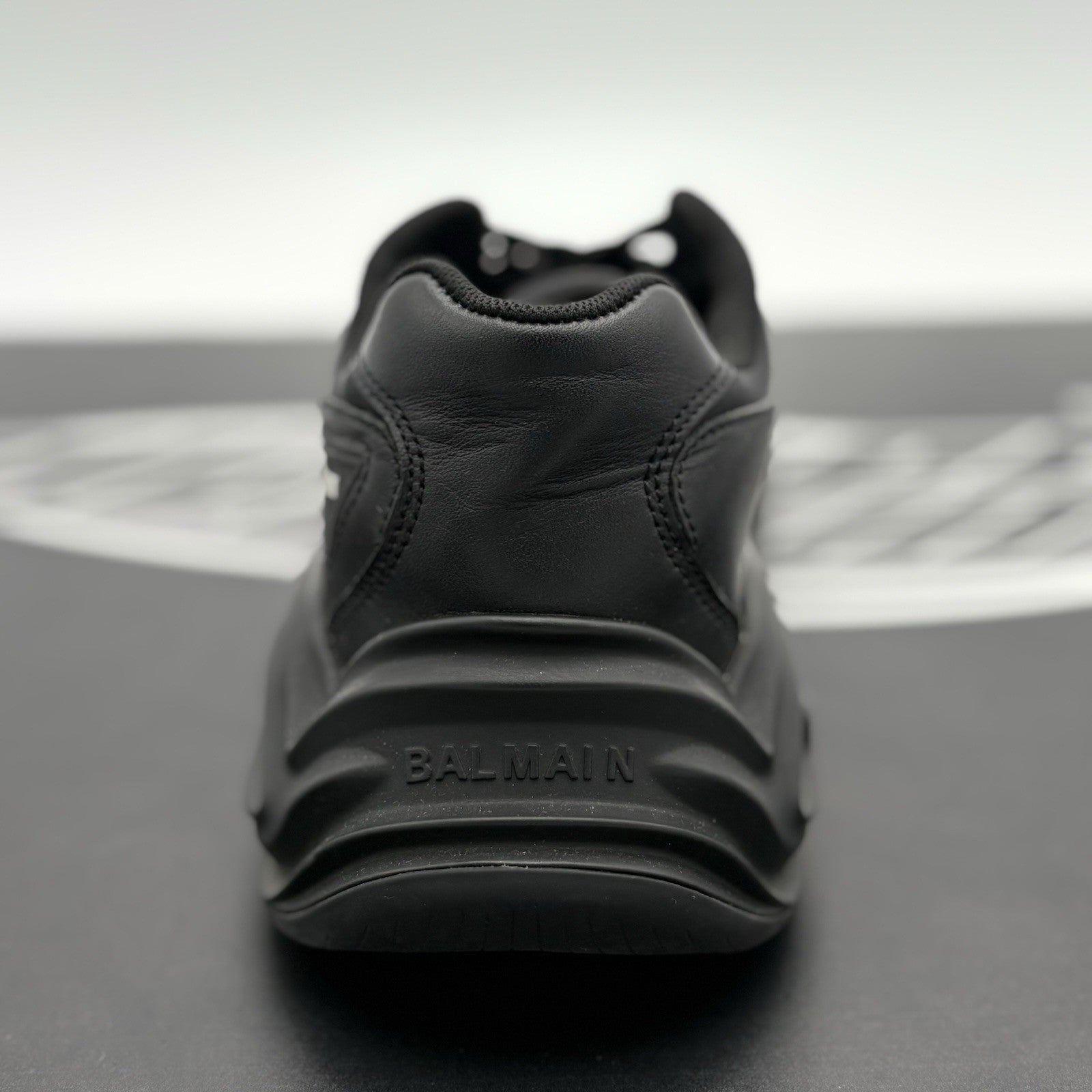 Size 42 (9 US) - Balmain Run Row Sneaker ' Black ' | SUPER CLEAN!