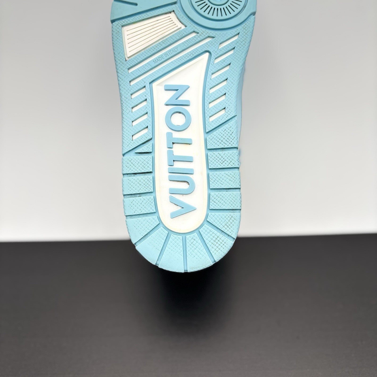 Size 4 LV (5-5.5 US) - Louis Vuitton Trainer ' Sky Blue, White ' | GREAT COND!