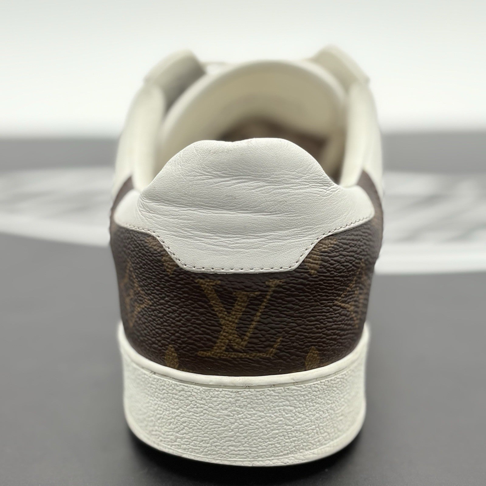 Size 9 LV (10-10.5 US) - Louis Vuitton Rivoli Leather  ' White Brown ' | GOOD!