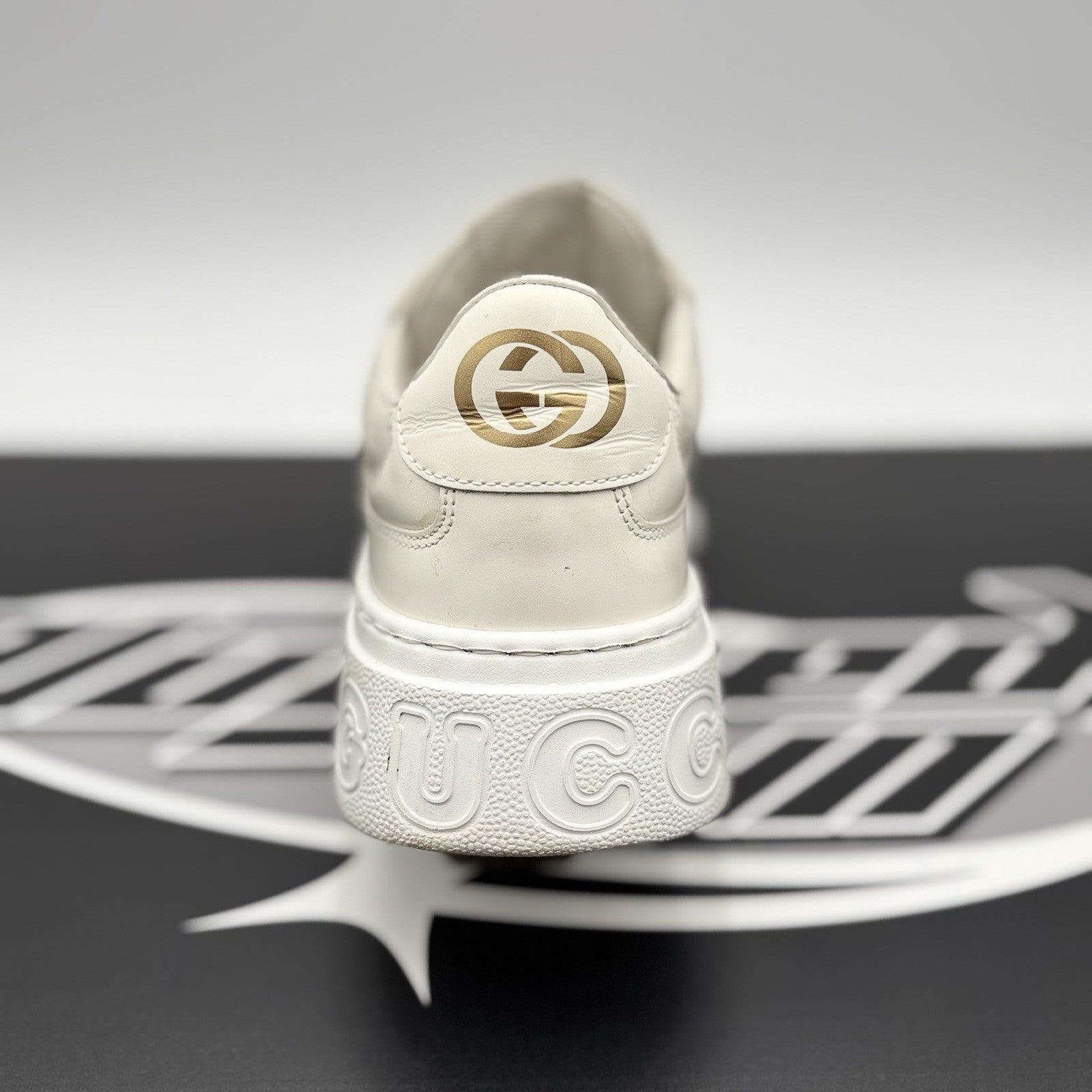 Size 8G (8.5 US) - Gucci GG Embossed ' White Leather ' | GOOD CONDITION!