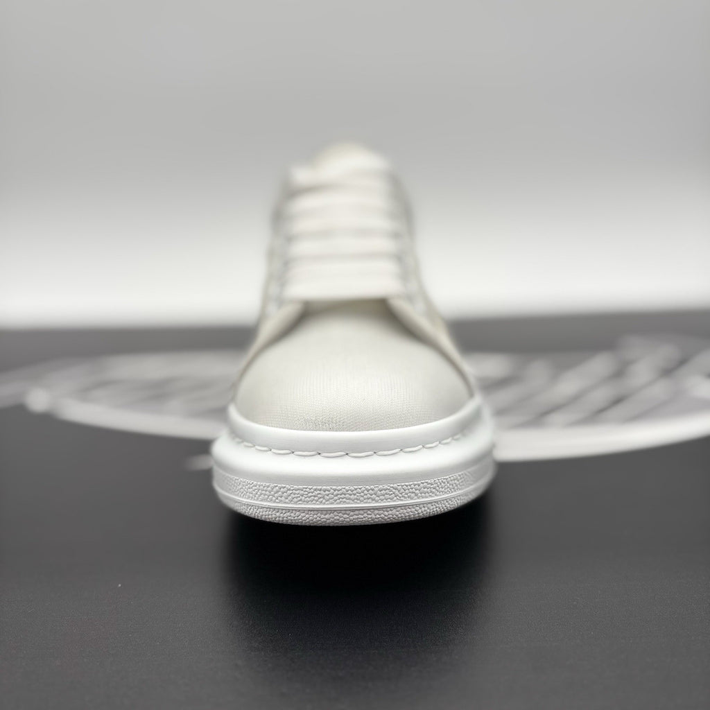 Size 40 (7 US) - Alexander McQueen ‘ White Transparent ‘ | EXCELLENT CONDITION!
