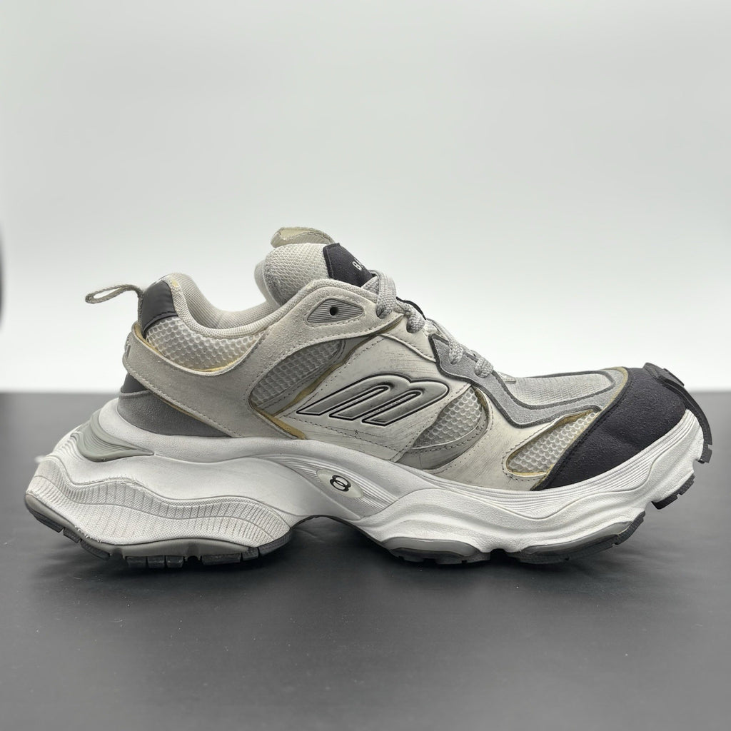 Size 44 (11 US) - Balenciaga Cargo Sneakers ' White Grey Black ' | GREAT COND!