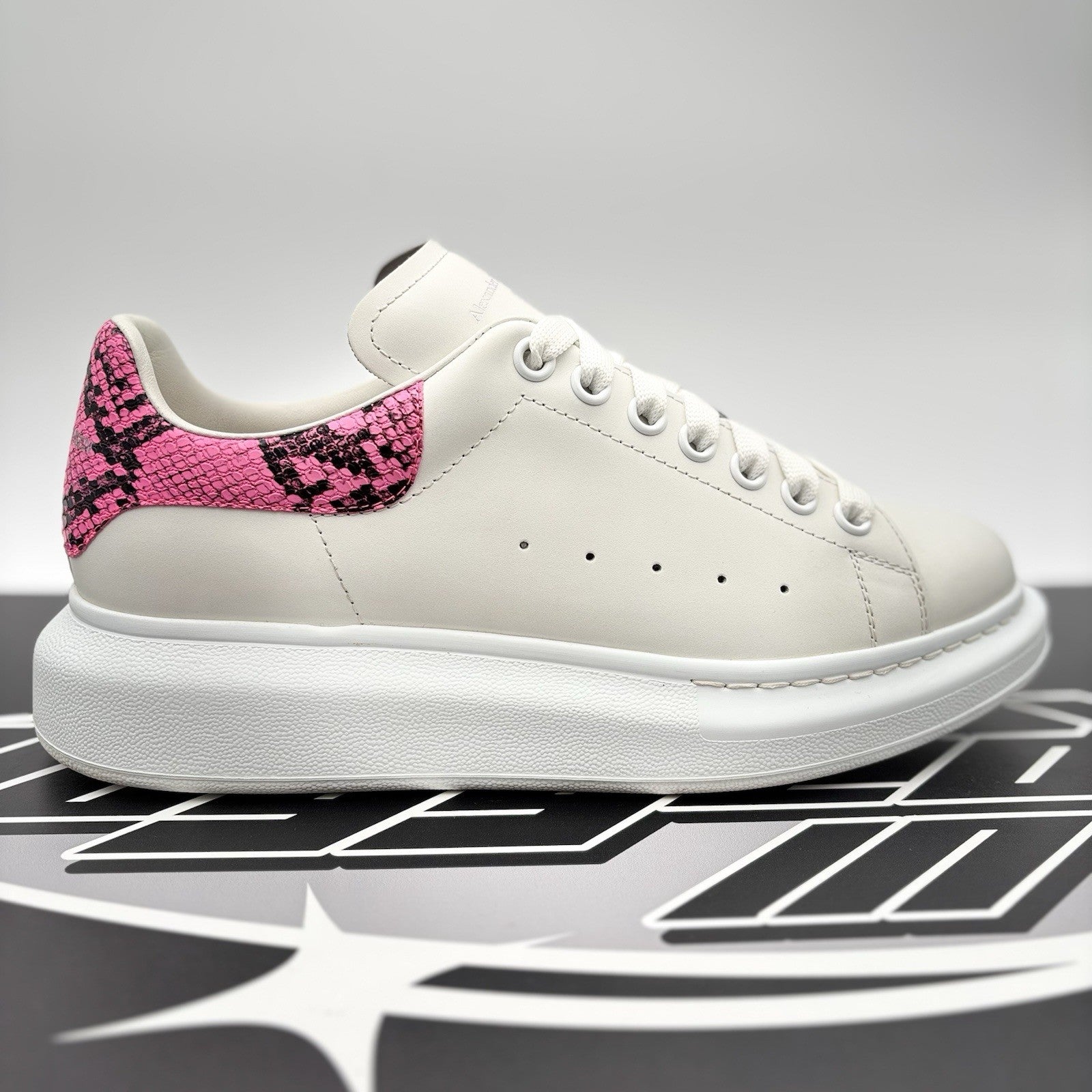Size 41 (8 US) Alexander McQueen ' White, Pink Snake Print ' | GREAT CONDITION!