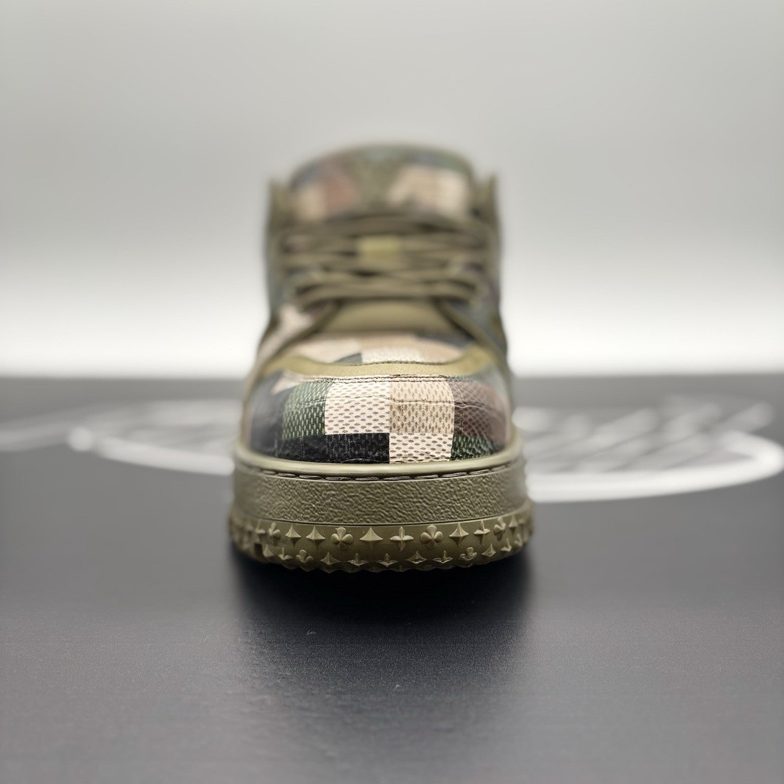 Size 12 LV (13-13.5 US) - Louis Vuitton Maxi ' Damoflage ' | GREAT CONDITION!