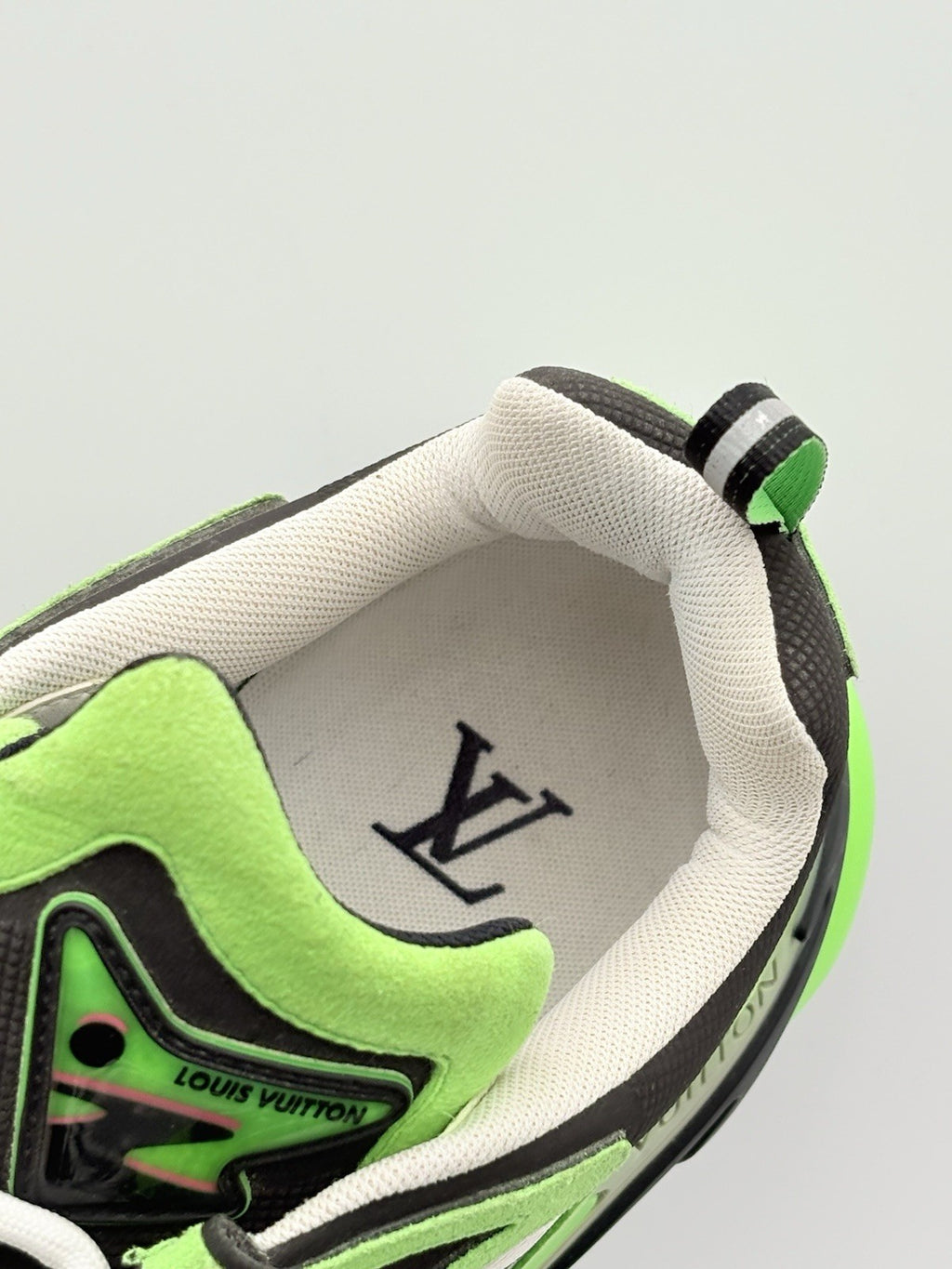 Size 7 LV (8-8.5 US) Louis Vuitton Tactic Runner ' Green ' | GREAT CONDITION!