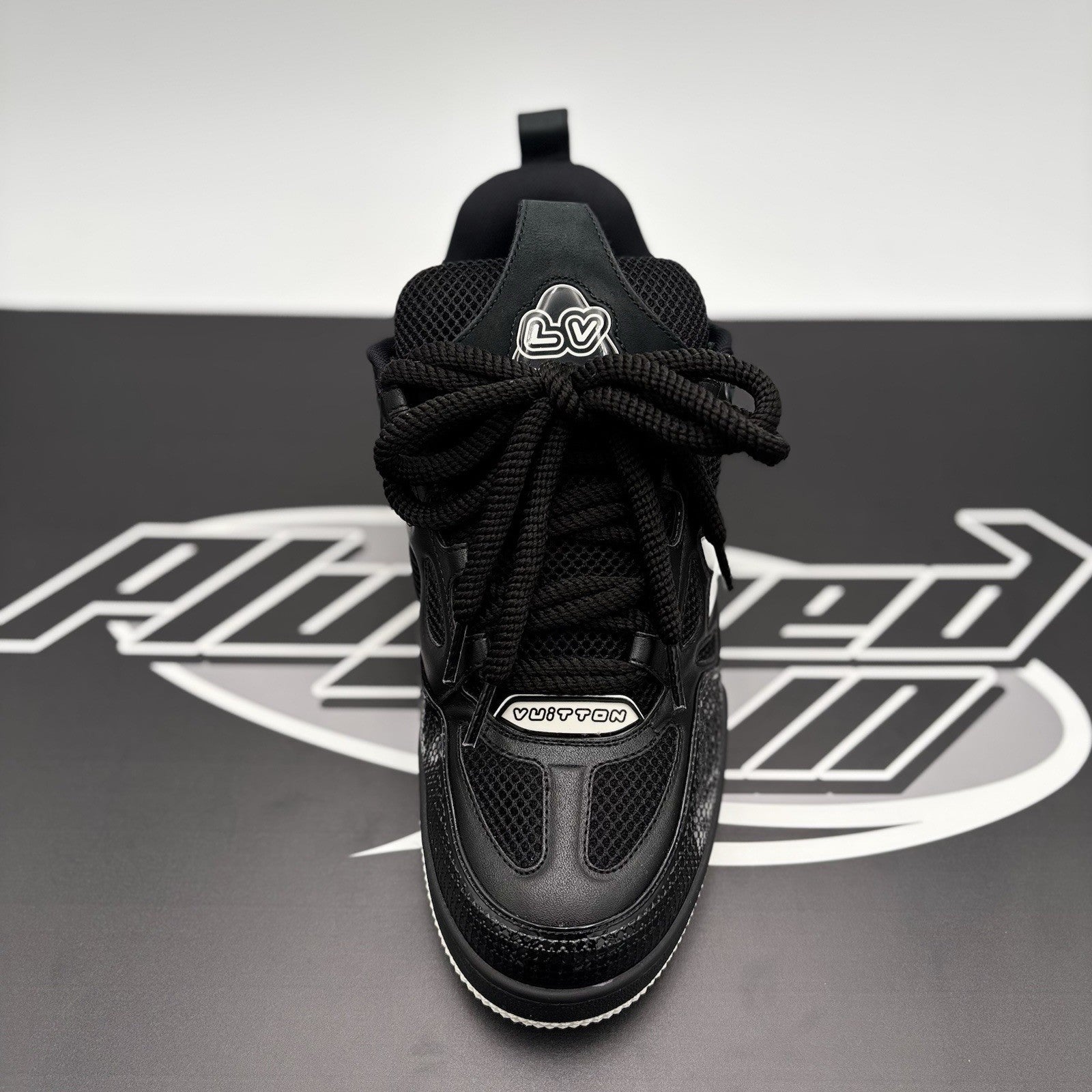 Size 8 LV (9-9.5 US) Louis Vuitton Skate ' Black White ' | GREAT CONDITION