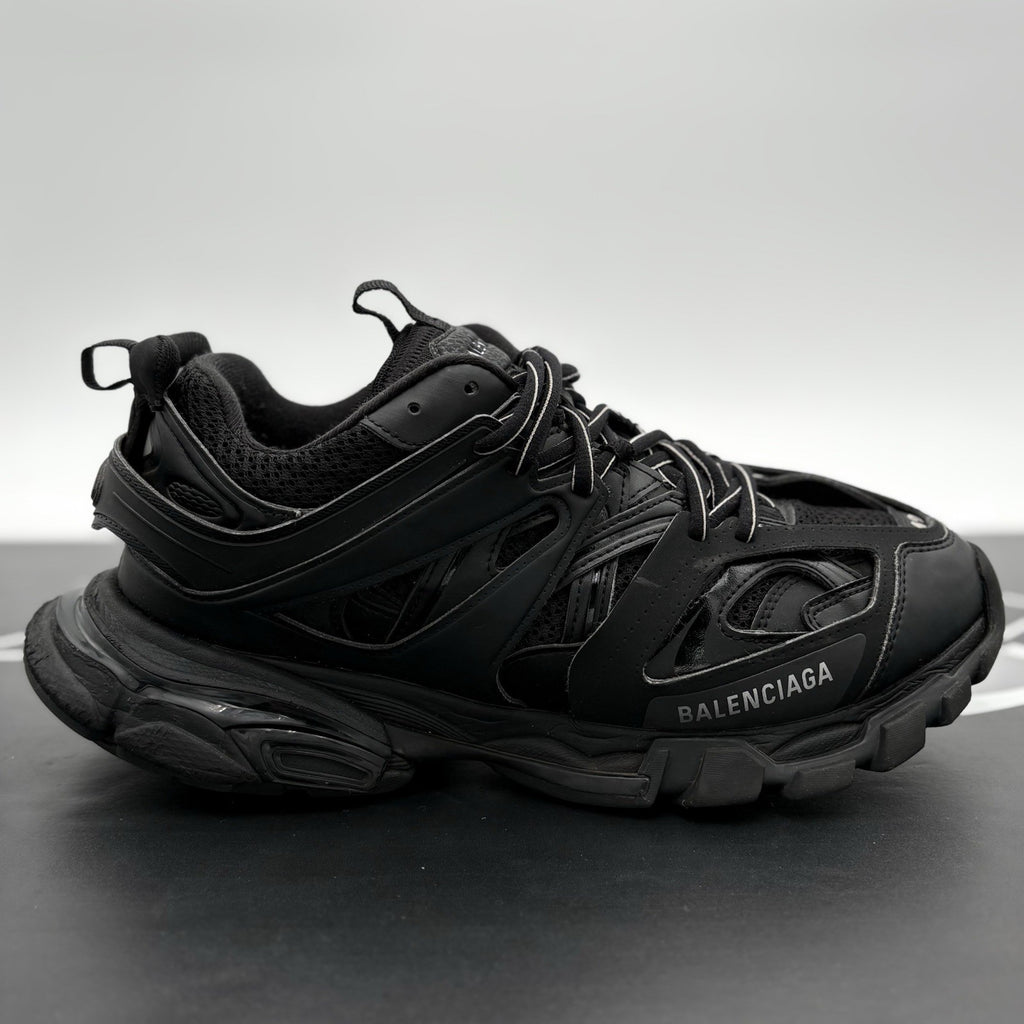 Size 42 (9 US) - Balenciaga Track Sneaker ' Black '